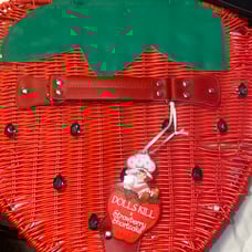 dollskill picnic basket and picnic blanket