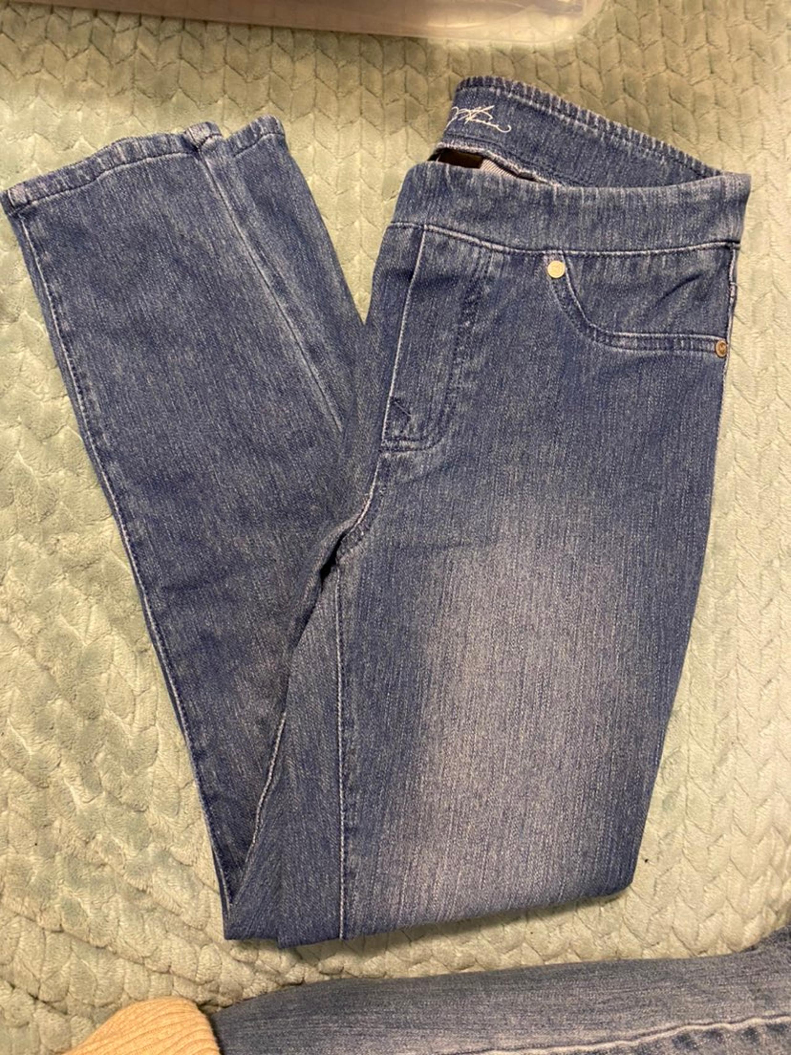Diane Gilman med blue jeggings size PM