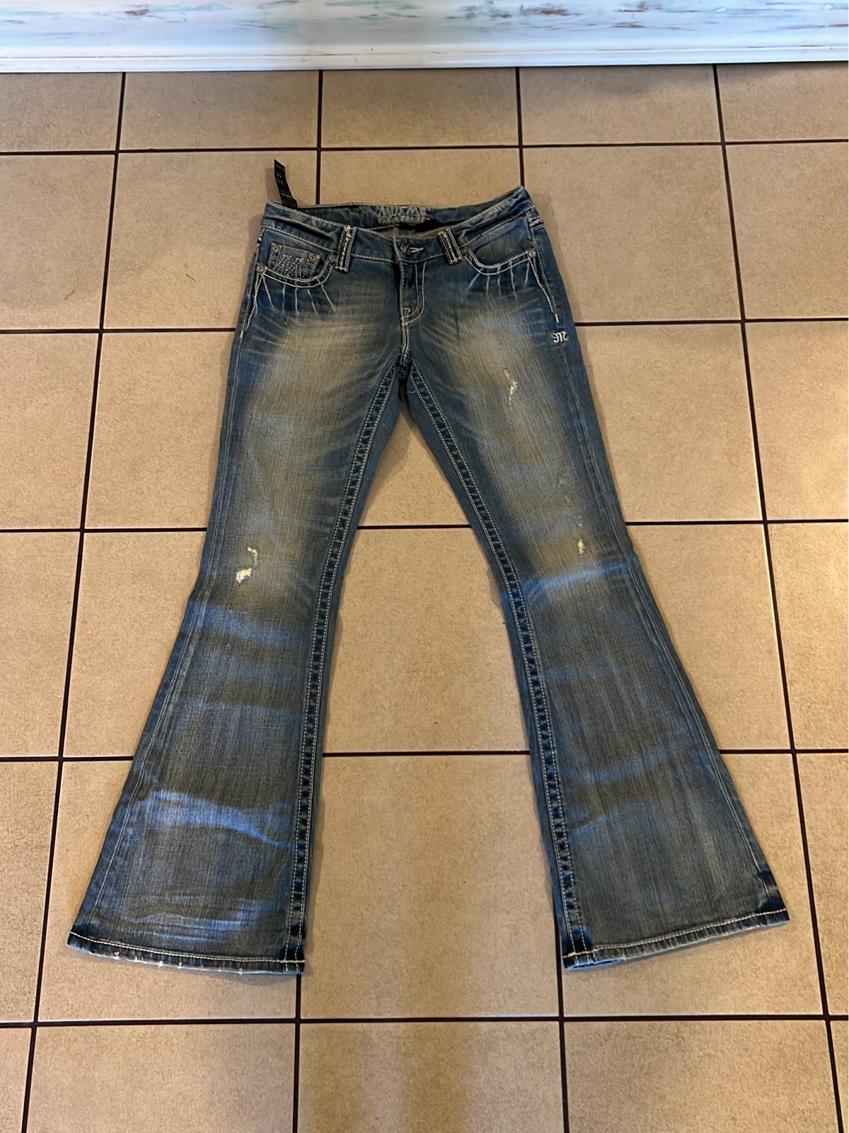 Women’s MISS ME FLARE JEANS