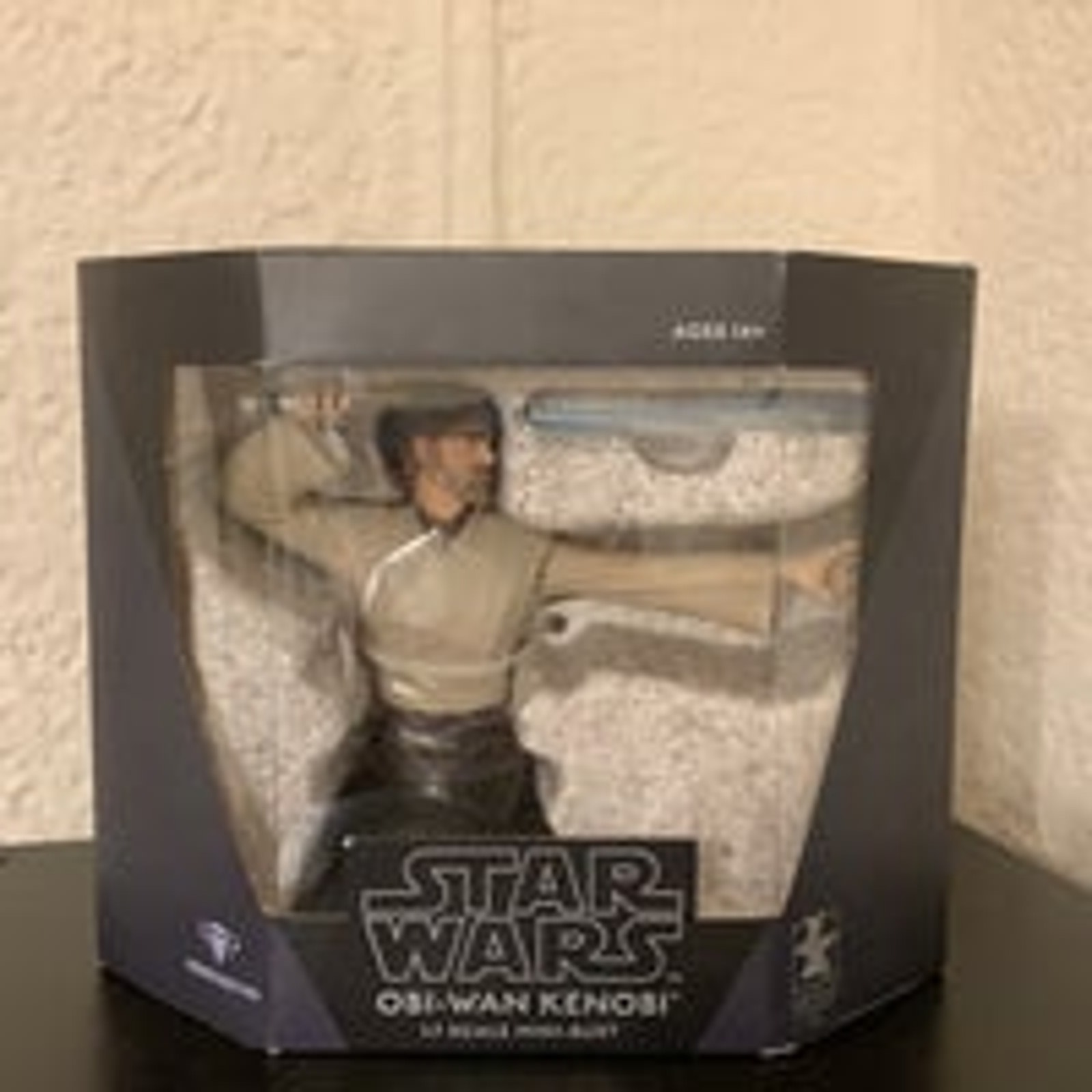 Star Wars: The Clone Wars™ - obi-wan kenobi™ Animated Mini Bust