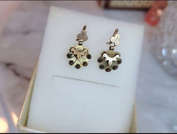 ANTIQUE 1890s-1920s Rolled Gold Earrings – ETRUSCAN Period Victorian Revival