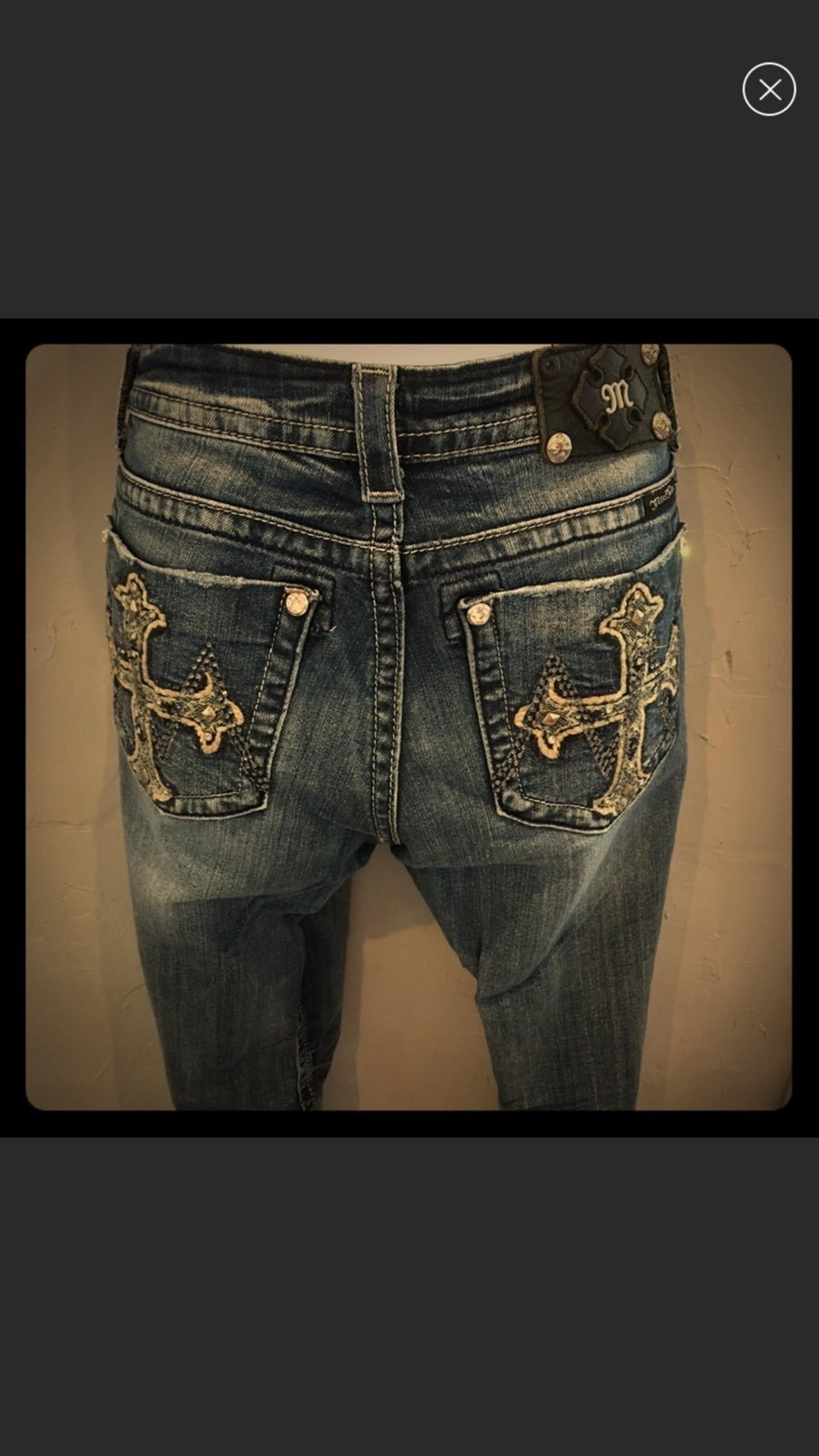 Capri Length Blue Jeans Denim Miss Me 30