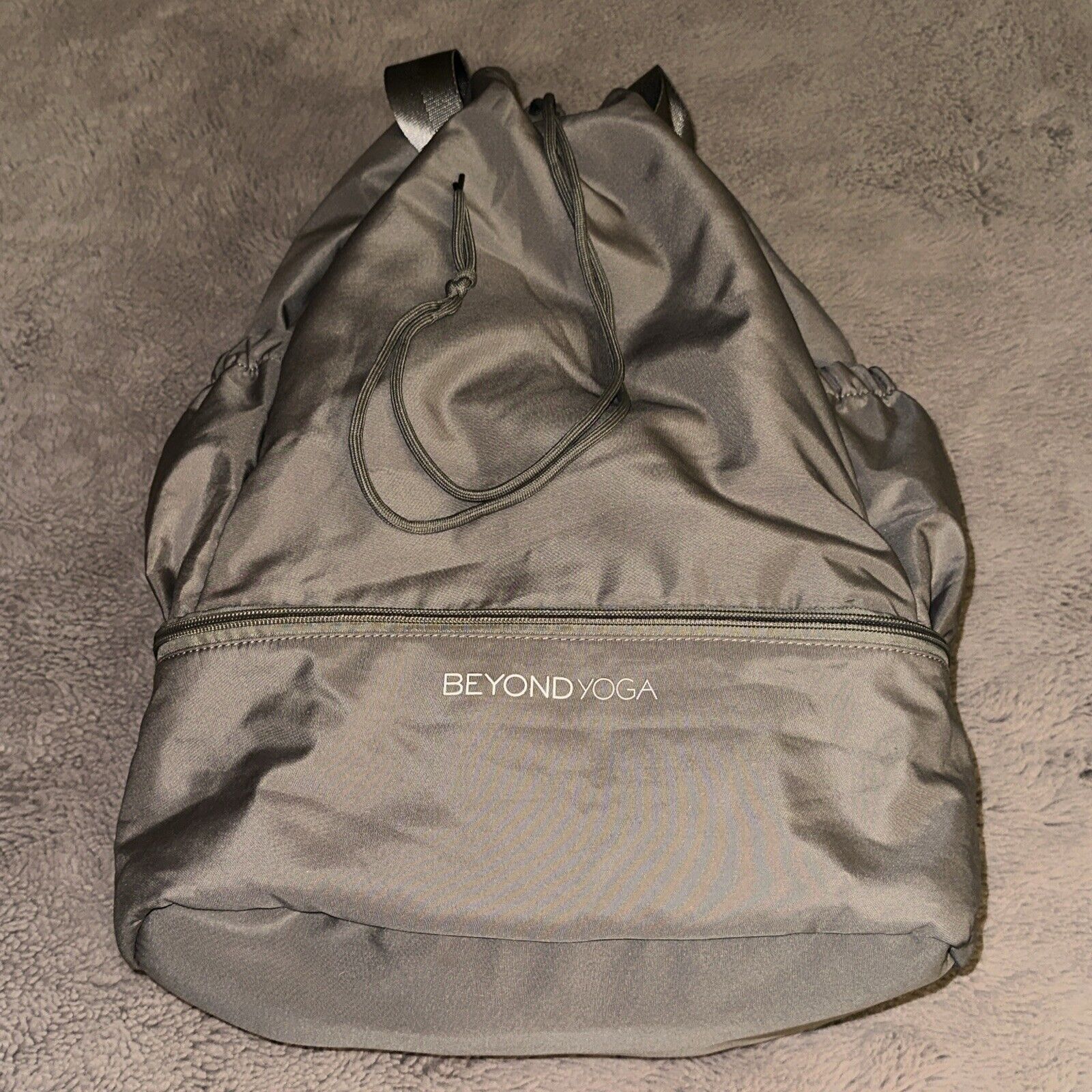 Beyond Yoga Gym Bag New Drawstring Black Convertible Bag