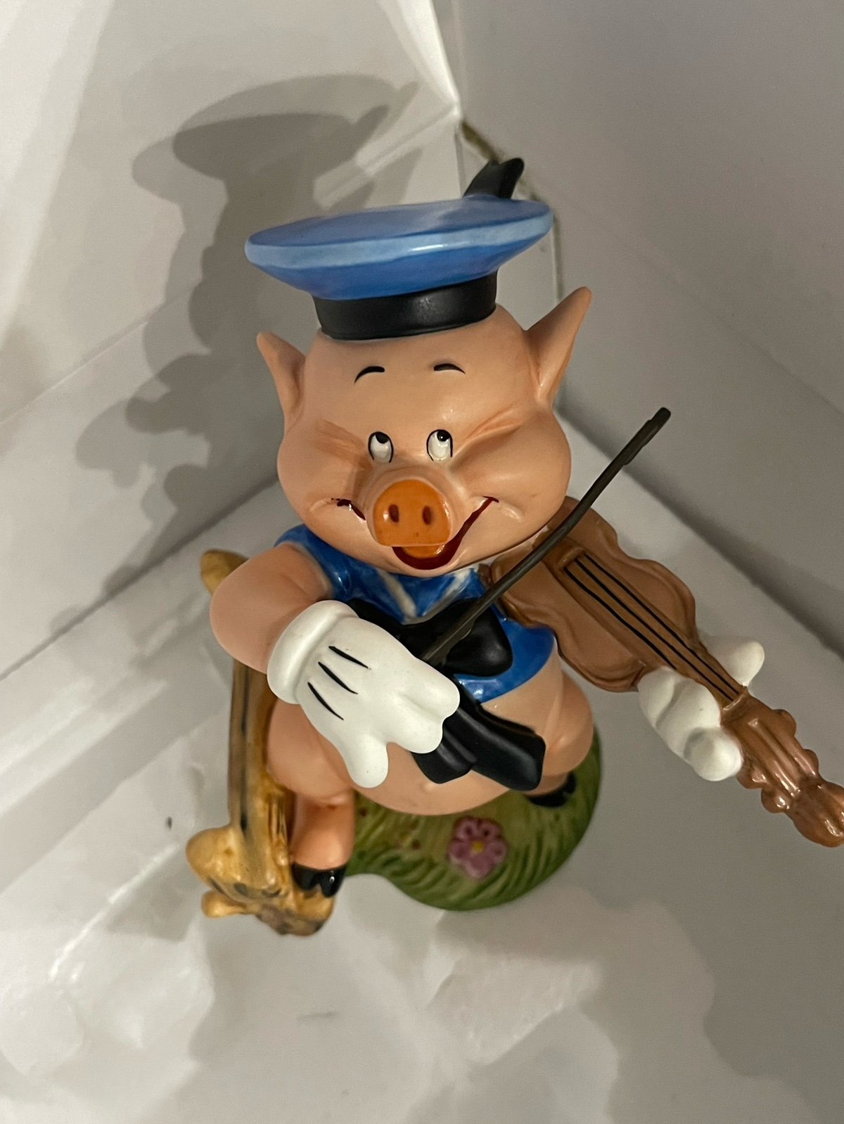 Walt disney classic collection fiddle pig