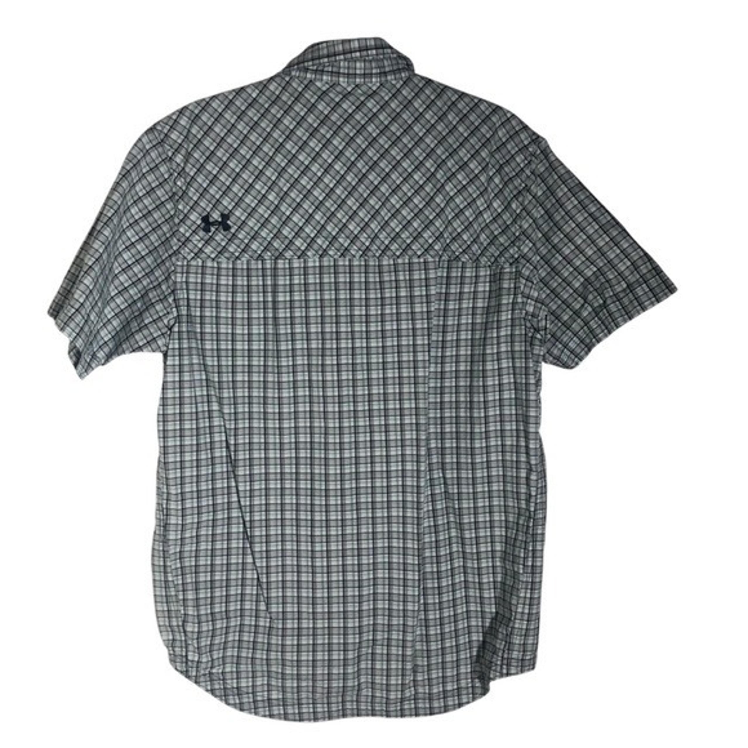 Under Armour plaid shirt sleeve button front shirt. Sz Medium