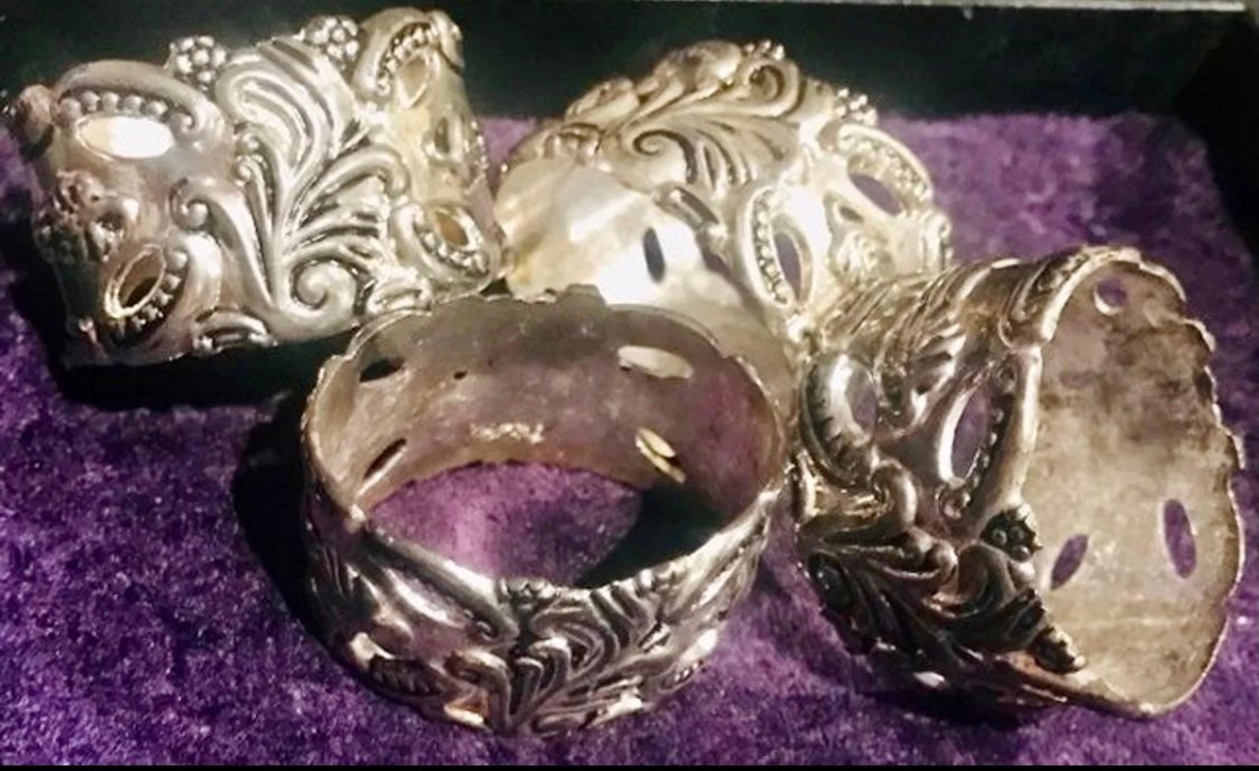 Godinger Silver Art Napkin Rings Holders