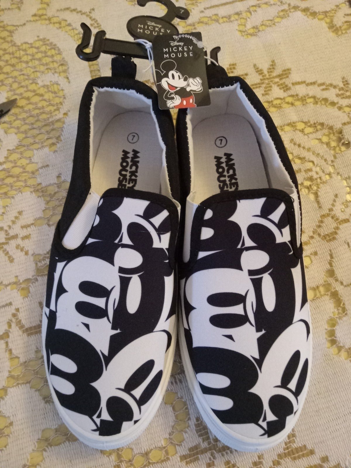 Mickey Mouse shoes men's size 9.5