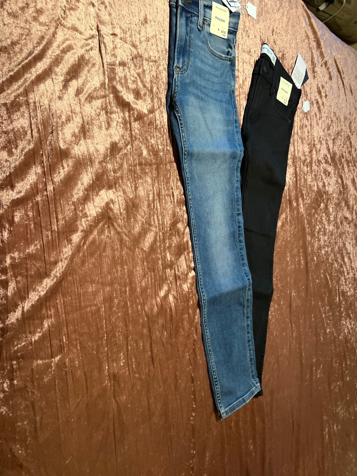 Bundle of jeans for boys, size 9/10