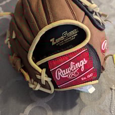 Rawlings 12 inch softball Glove