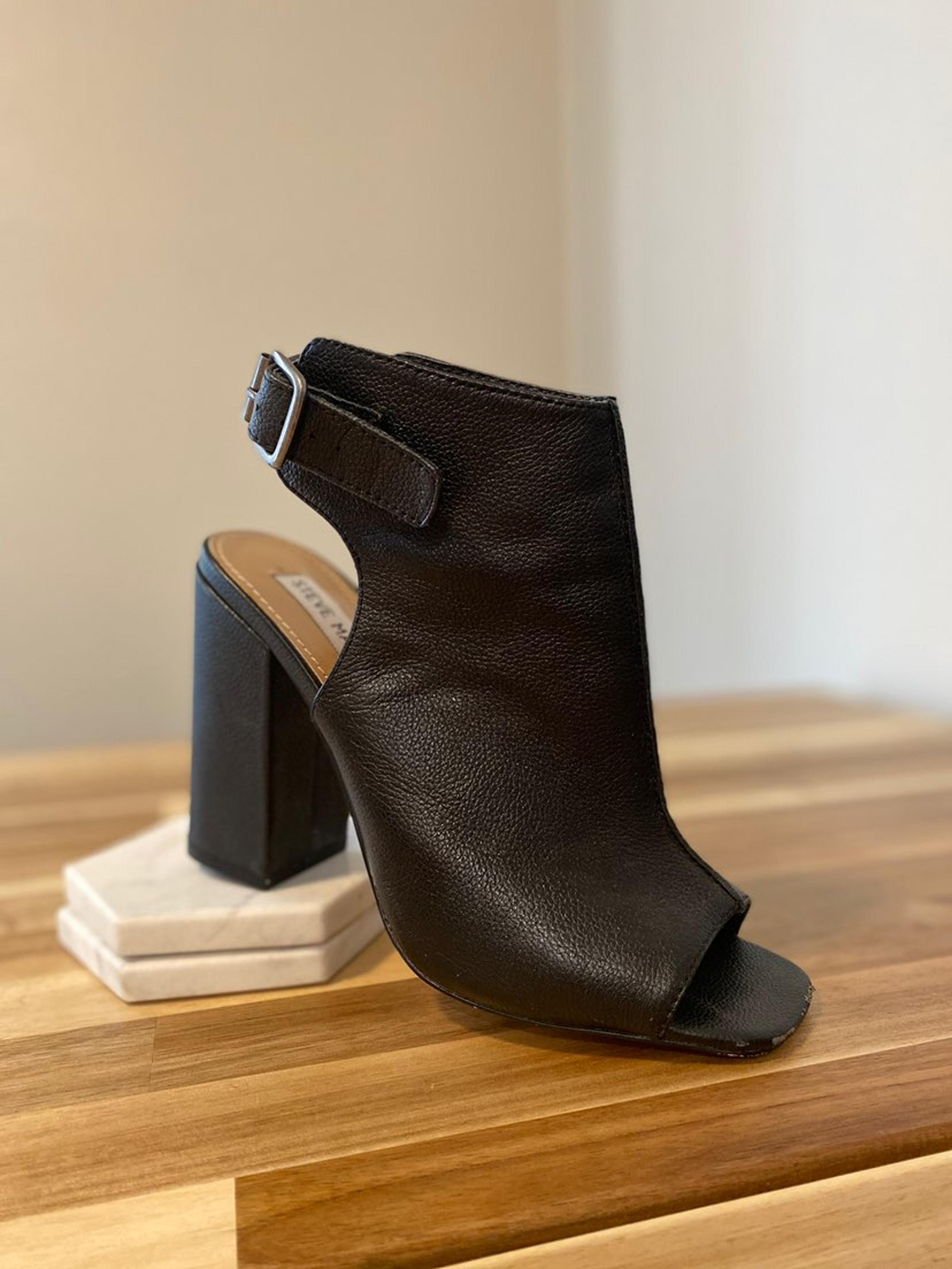 Steve Madden Slingback- Size 6.5