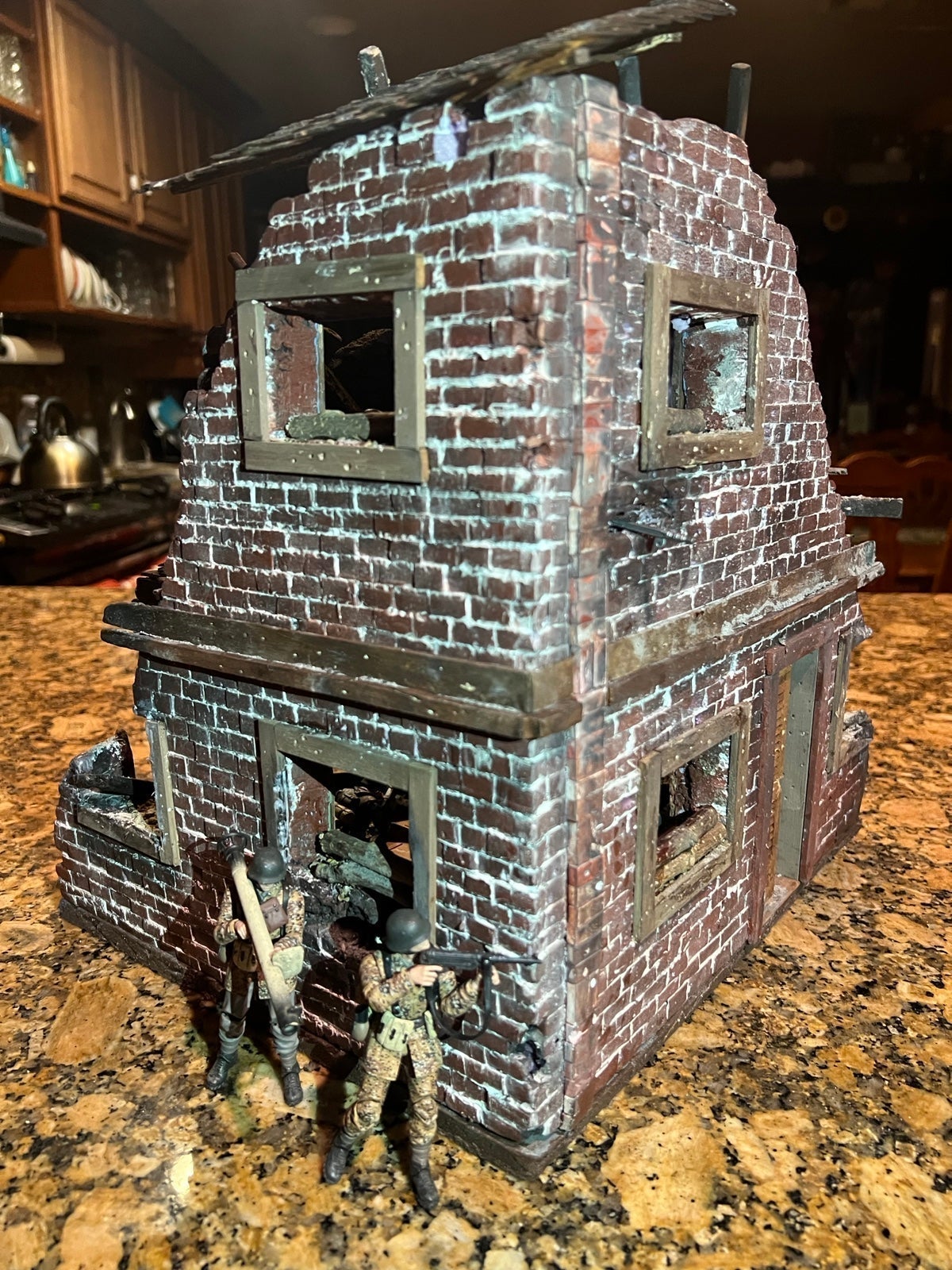 21st century toys style 1:18 house SOLD