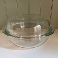 Vintage Pyrex Dome Roaster with lid