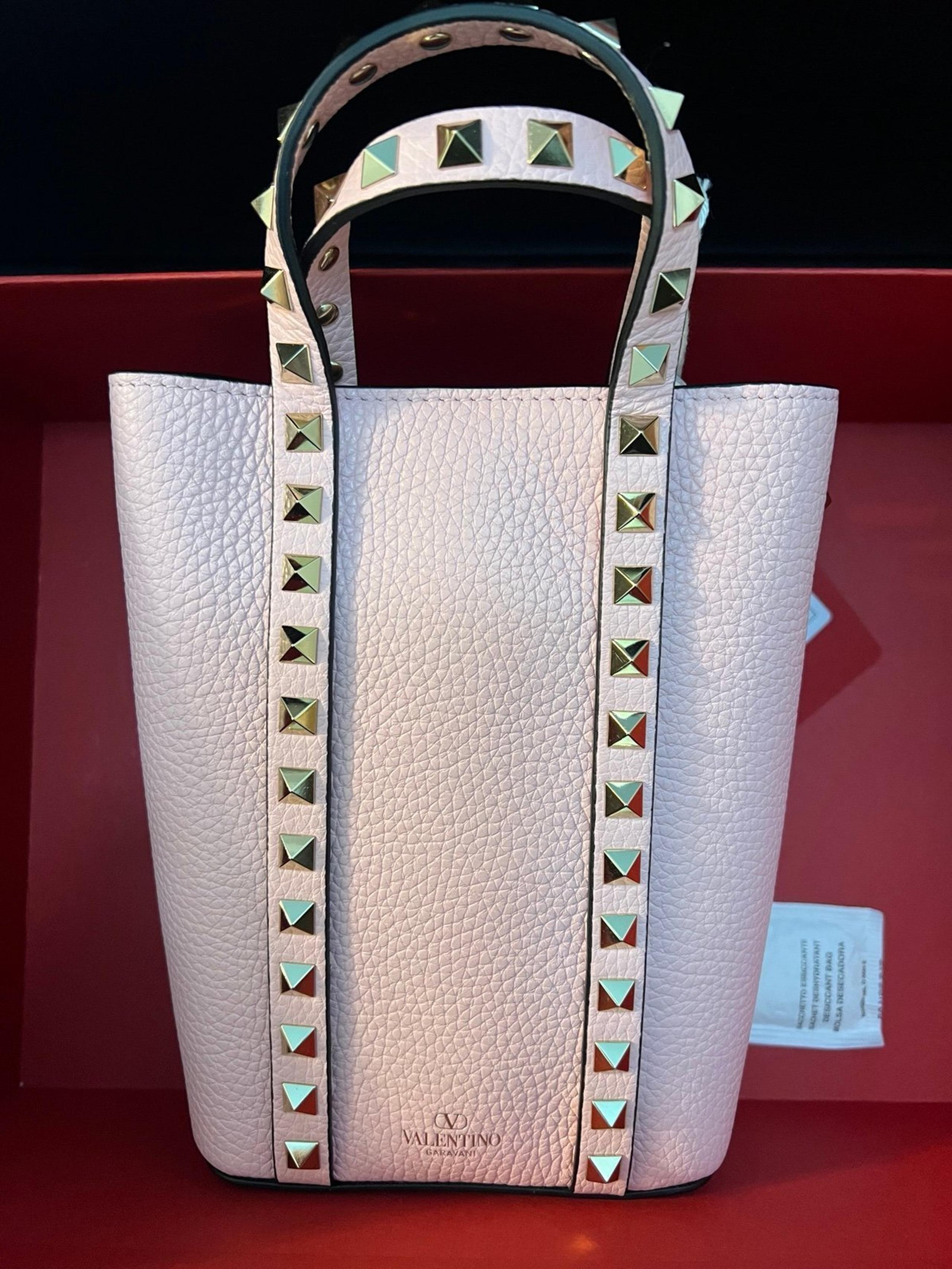 VALENTINO GARAVANI Rockstud Pouch