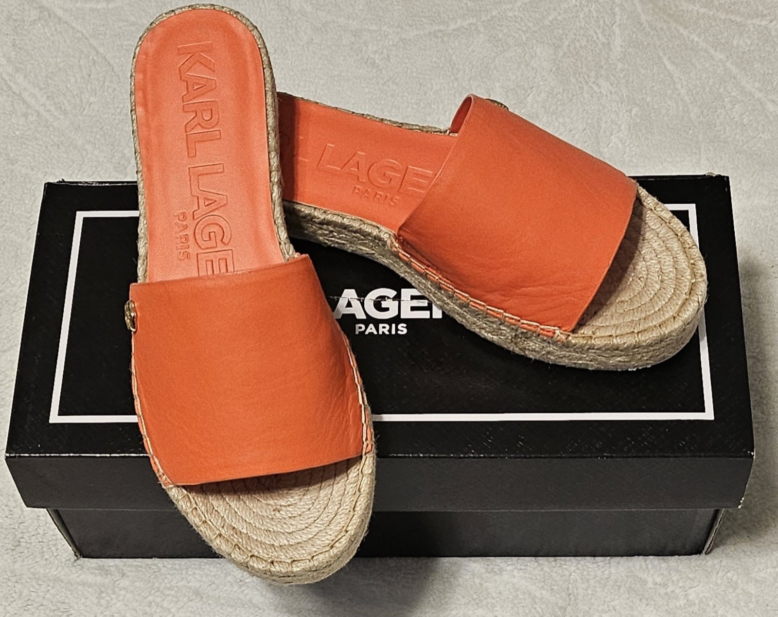 Karl Lagerfeld Paris Sandals 6.5