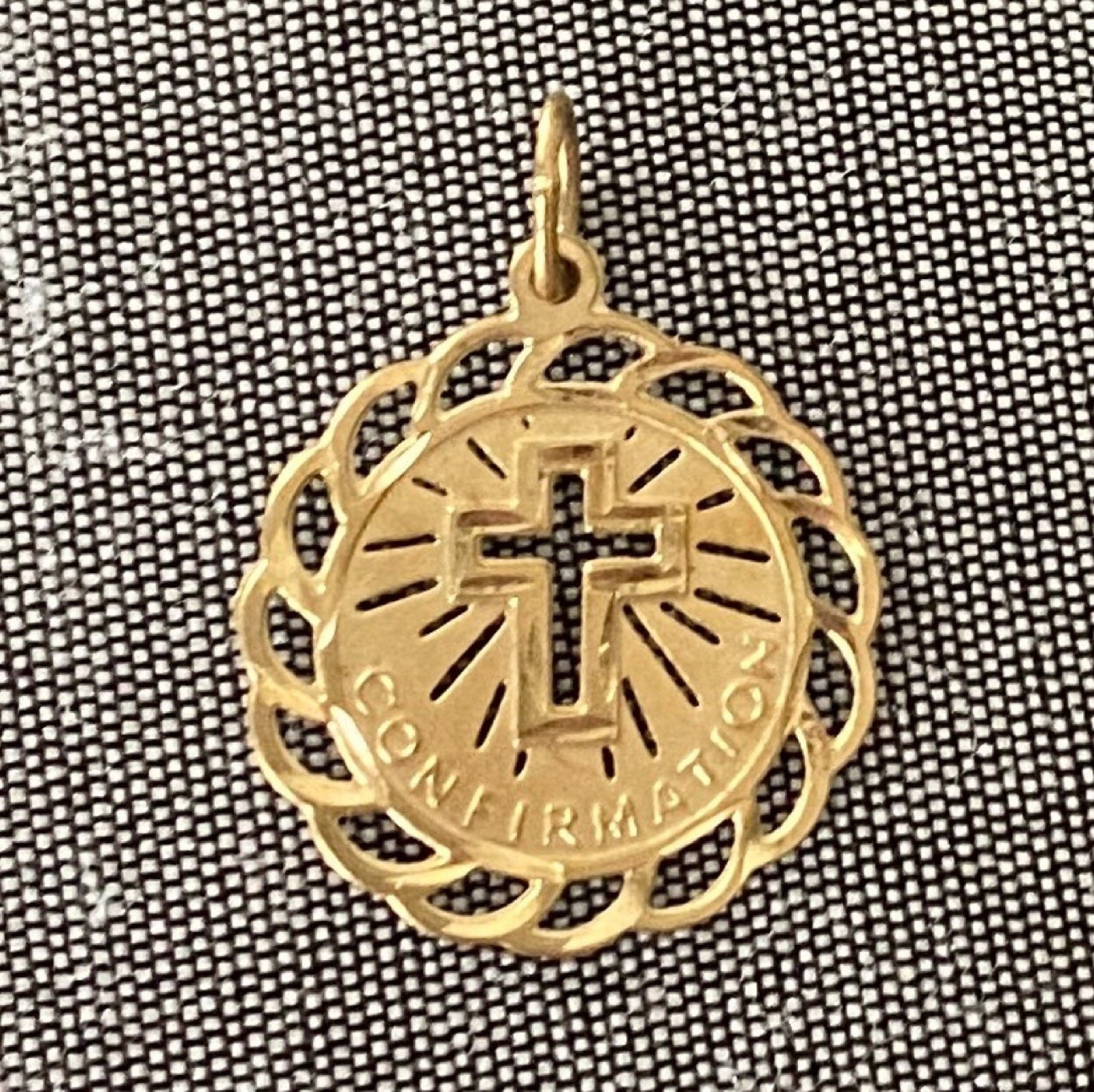 14k Confirmation Catholic Christian Religious Charm Pendant