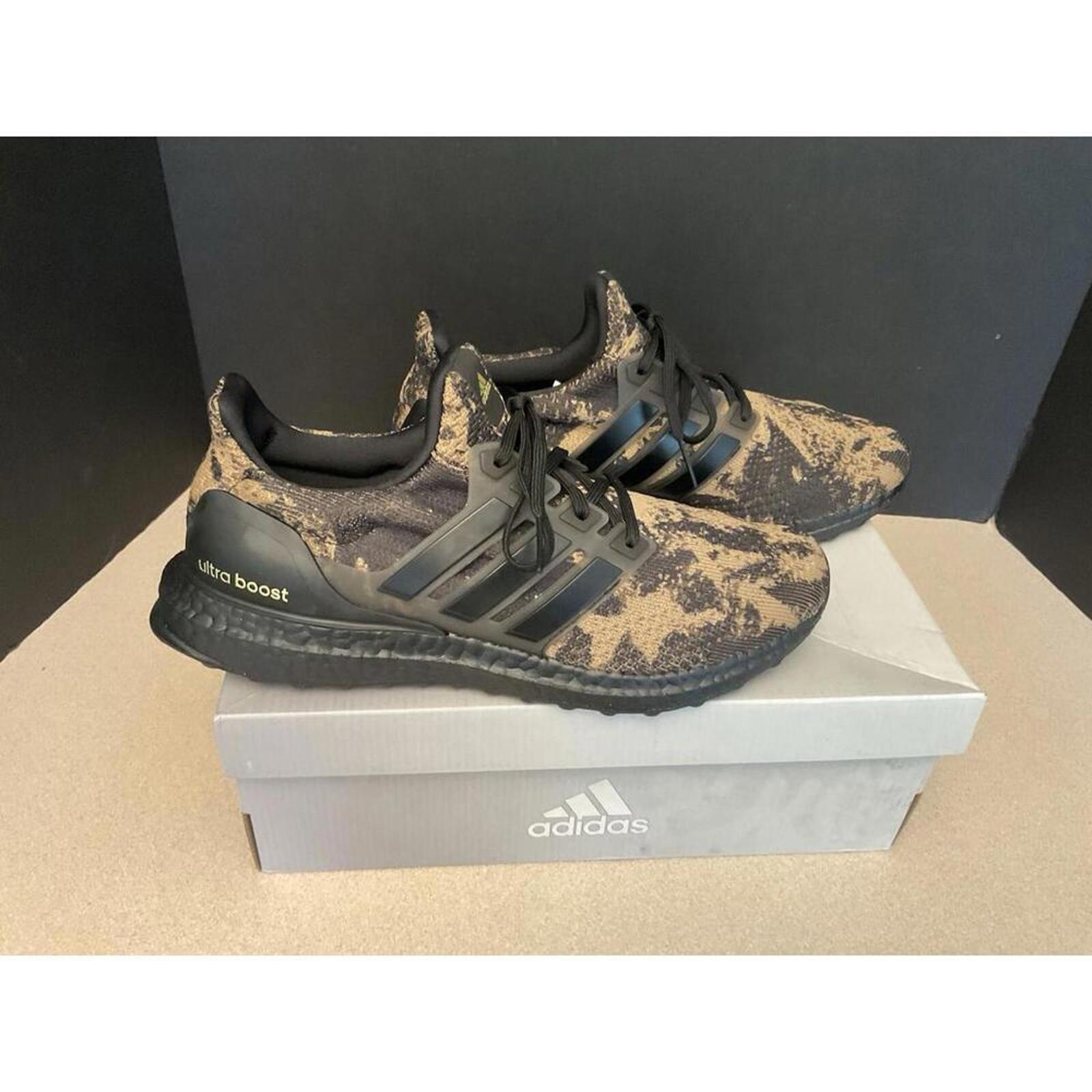 New! Womens Adidas Ultraboost 5.0 DNA Core Running Shoes. Size 9.5. Awesome!!!