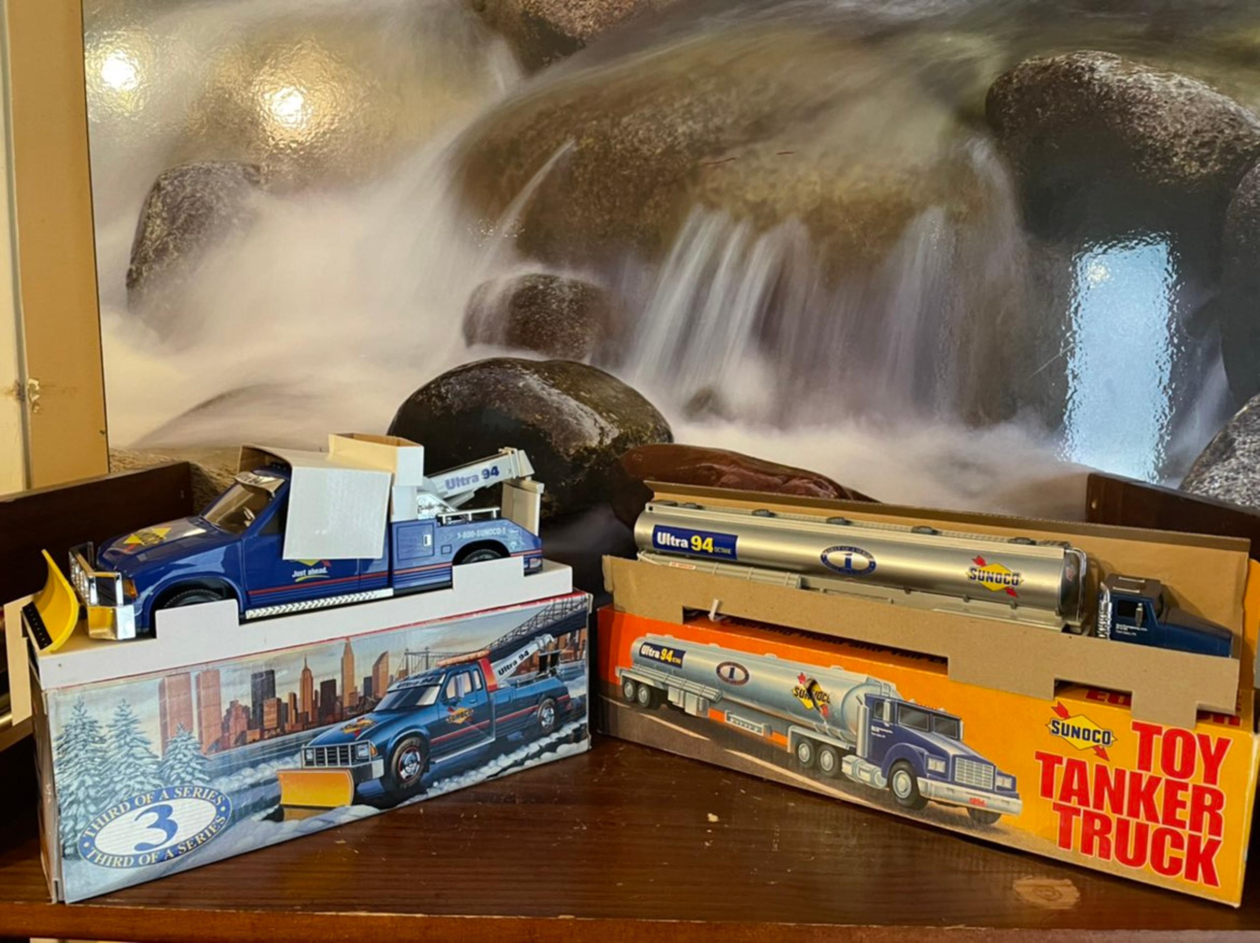 Collectible Texaco Bundle