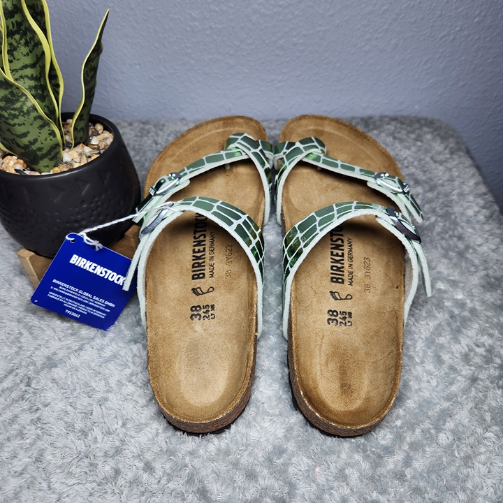 NWT - Birkenstock Mayari Microfiber Gator Gleam Copper - Size 38 (EU) 7-7.5 (US)