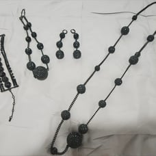 Jennifer Lopez Black Beaded Jewlery Set