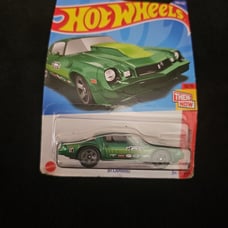Die cast Hot Wheels 248/250 81 green Camaro.. then and now..