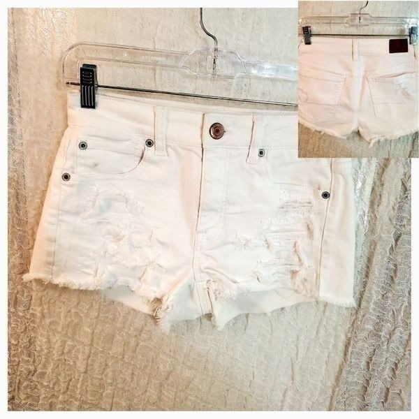 American Eagle Outfitters White Distressed Short Shorts Size 2