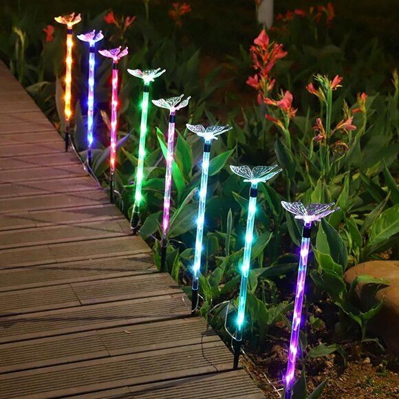 NEW Set of 8 Plastic Solar Garden Lights for Garden Decoration.