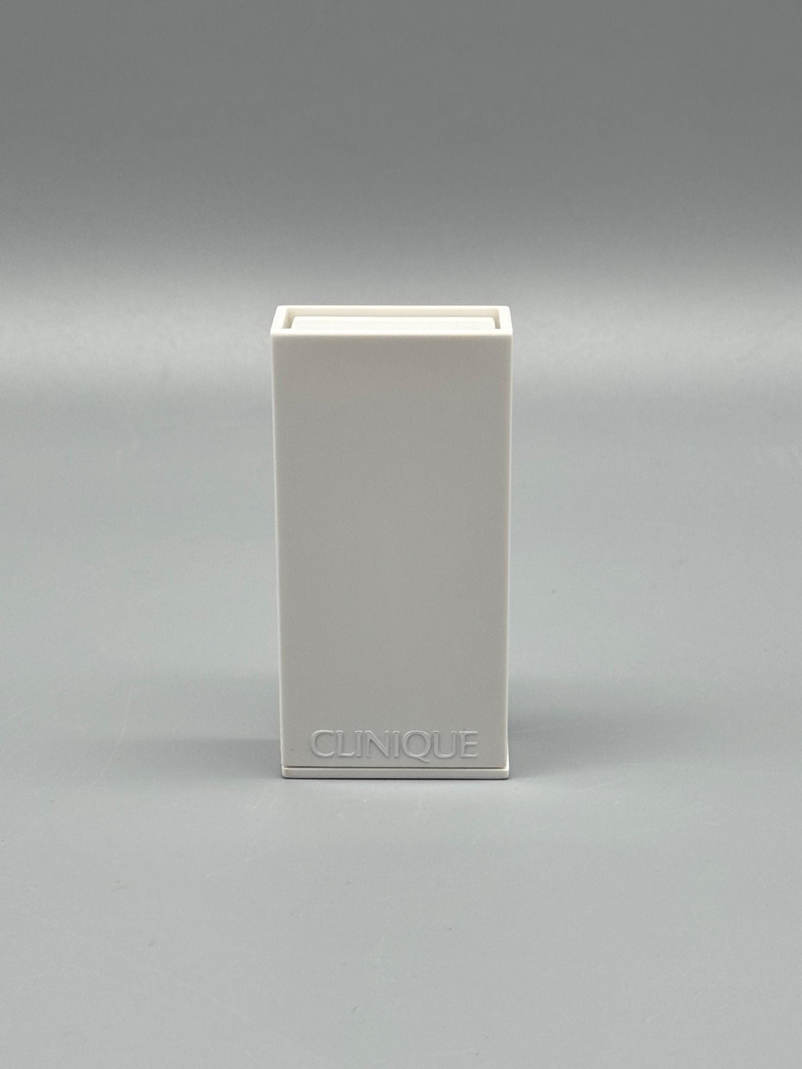 Clinique All About Shadow duo: 01 Teddy Bear/ 04 Ivory Bisque Bronze Satin ~1.7g