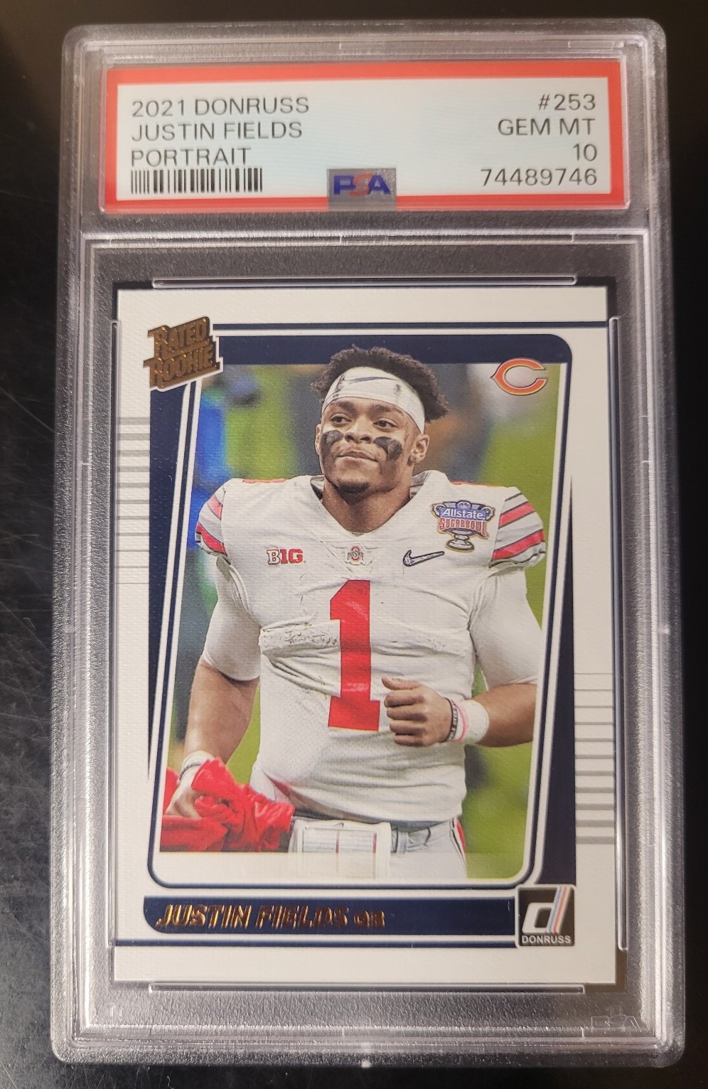 PSA 10 GEM 2021 Panini Donruss - Rated Rookie Justin Fields #253 Portrait (RC)