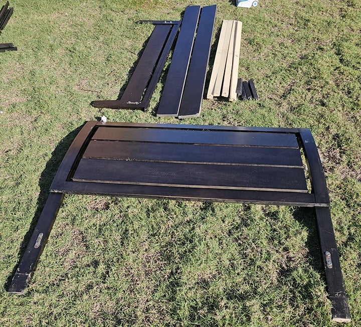 Fullsize Bed