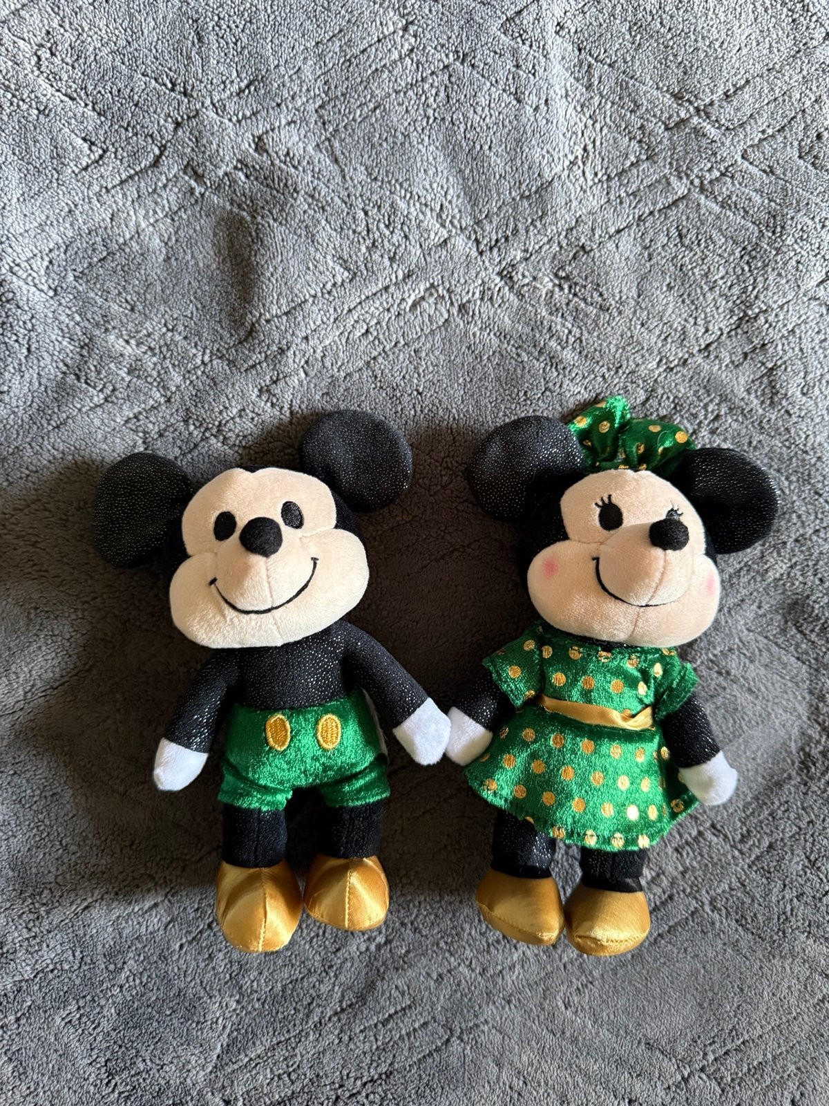 Disney Nuimos Mickey and Minnie Advent Plush