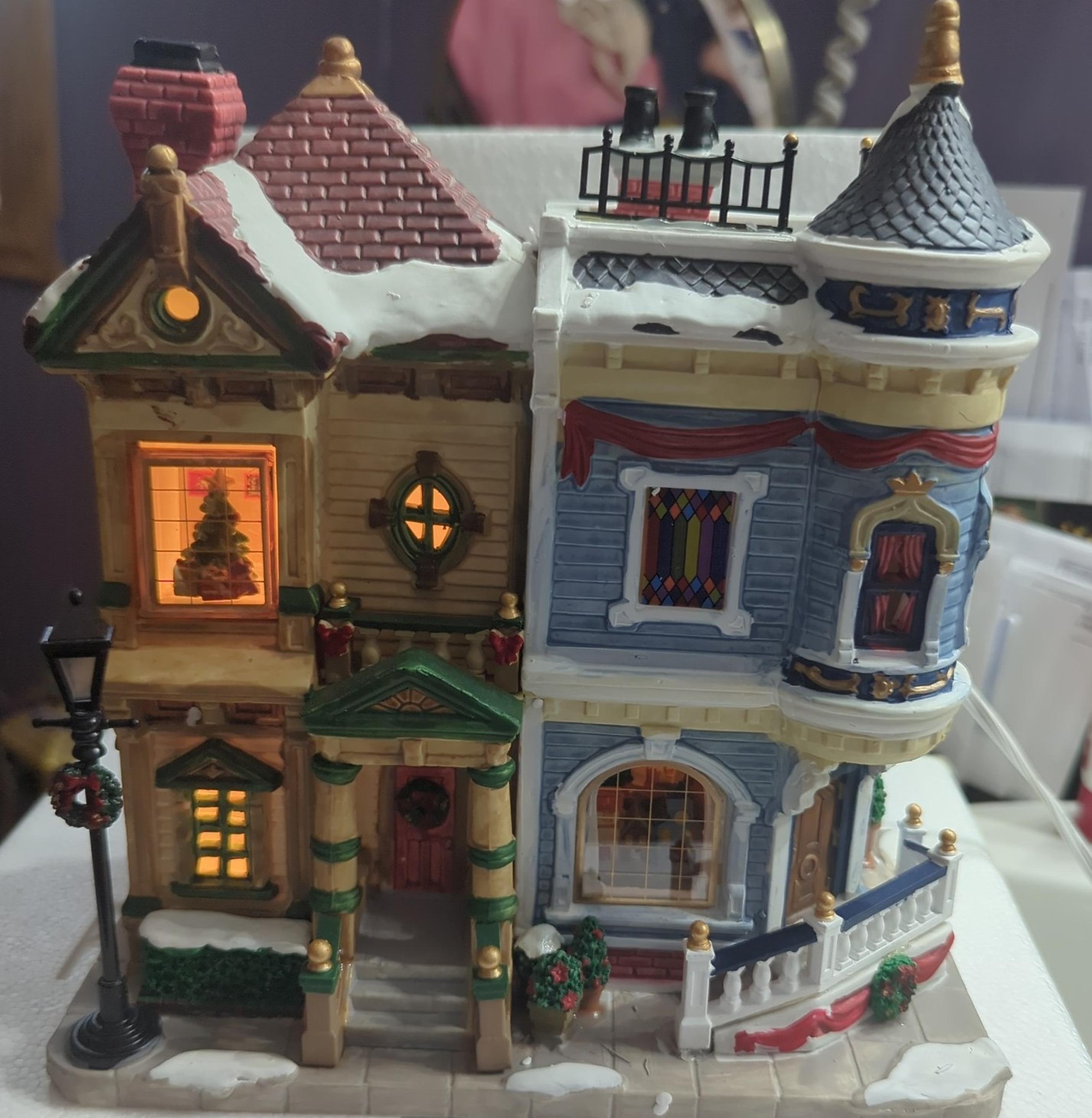Lemax Christmas in the City