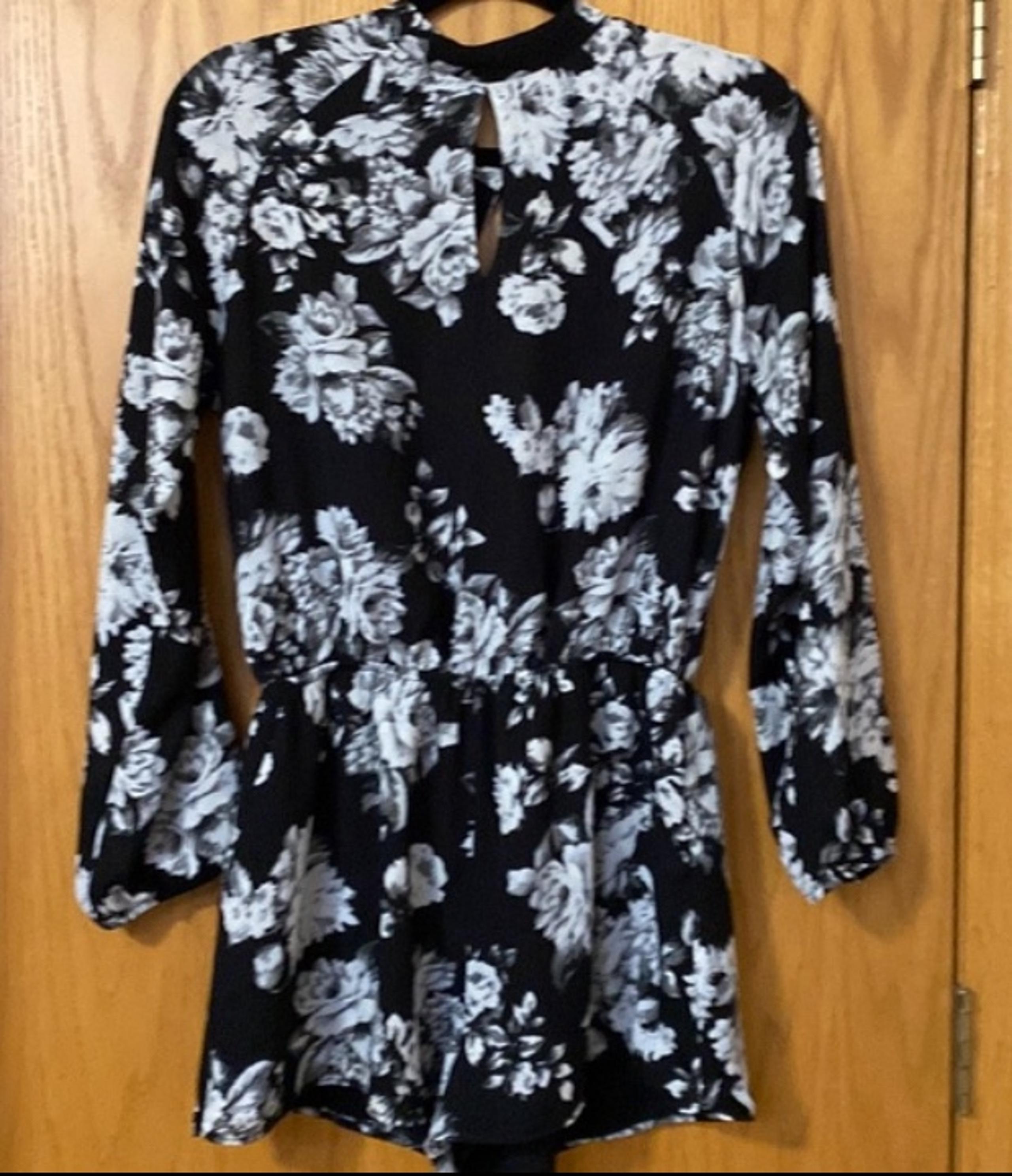 Design Lab Floral Romper Black White Medium