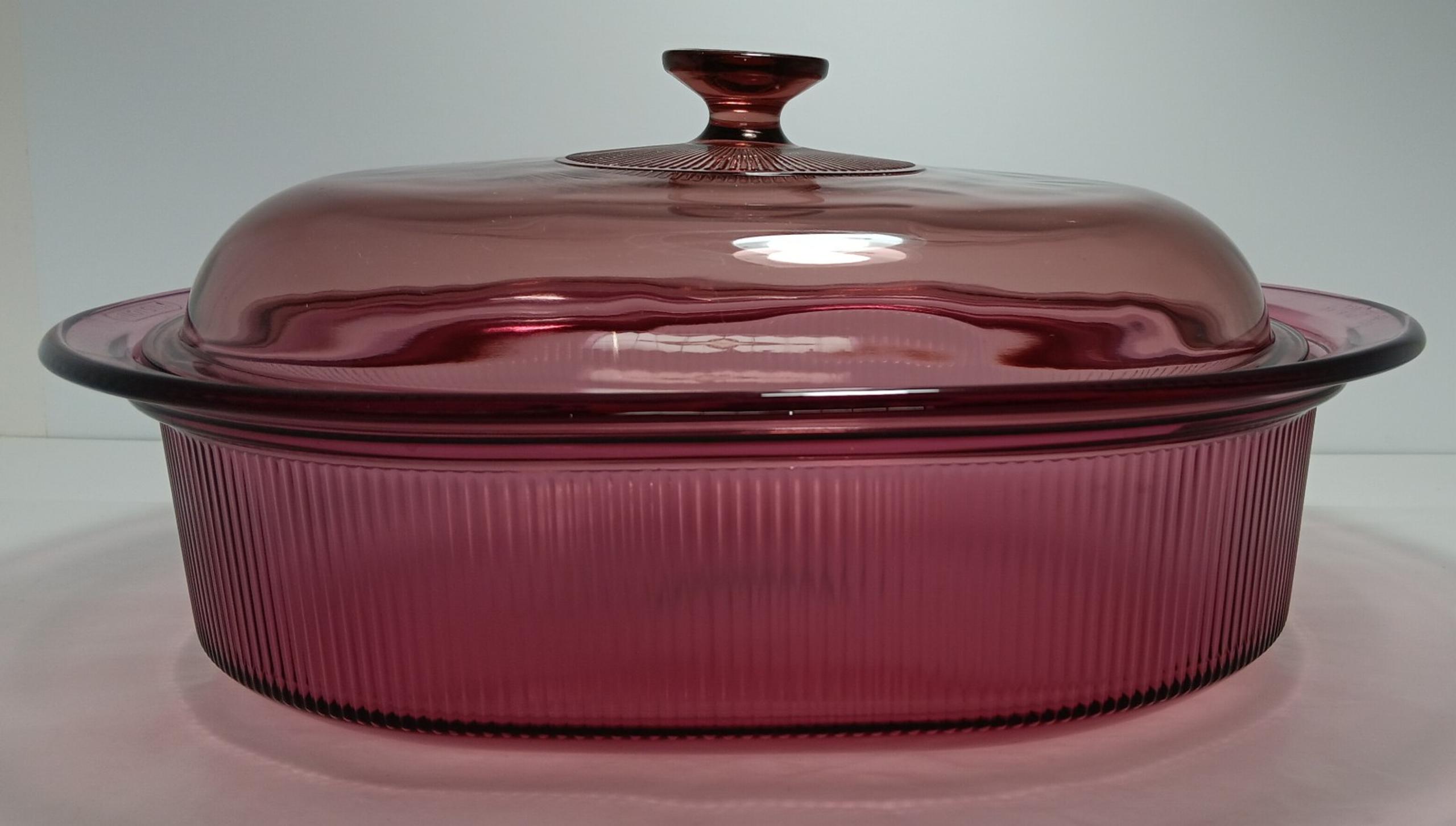 Pyrex vision cranberry  4 qt dish 833