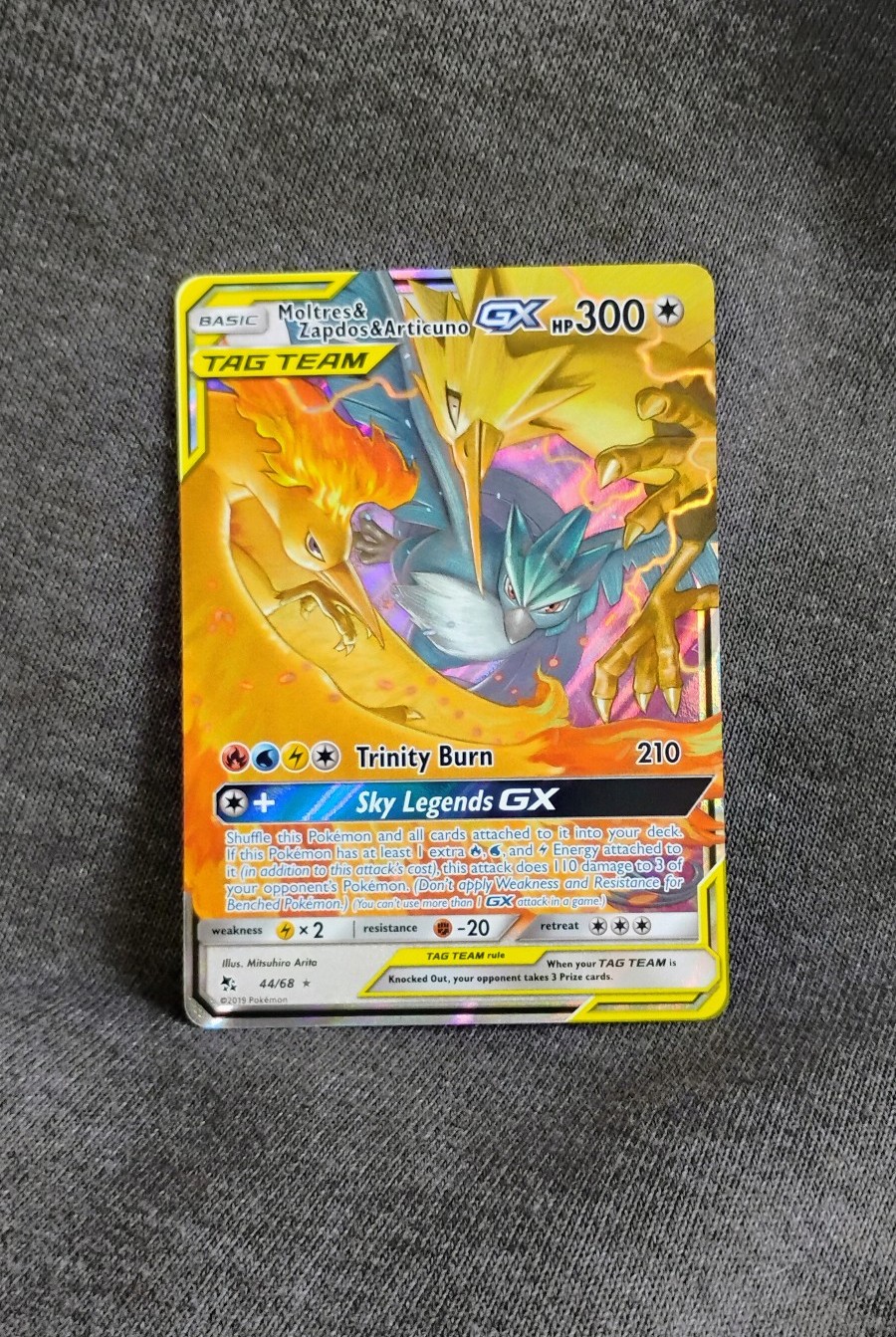 Pokemon Moltres Zapdos Articuno GX Tag Team Hidden Fates