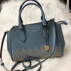 Michael Kors hayes meduim messenger bag
