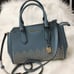 Michael Kors hayes meduim messenger bag