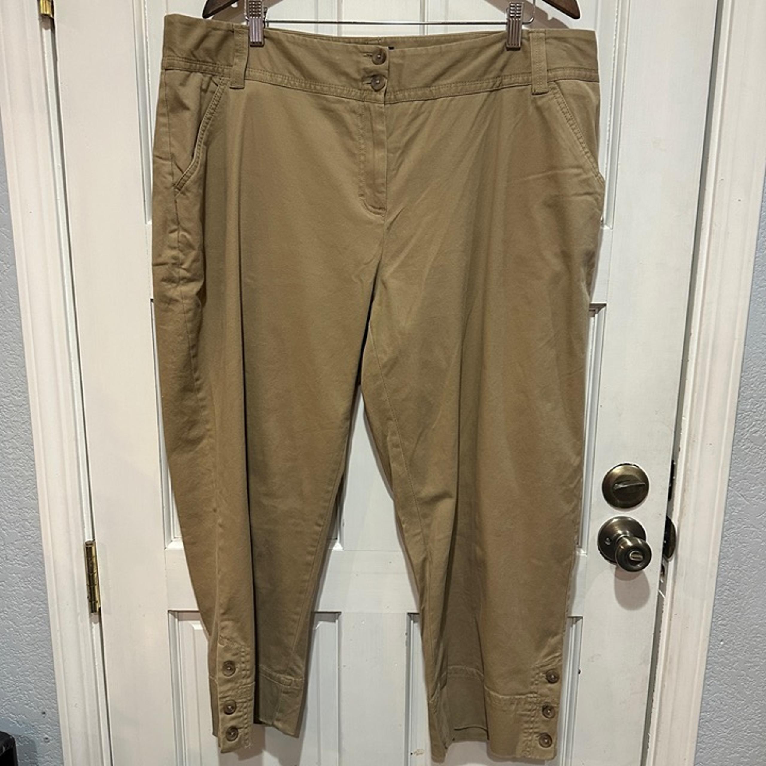 Charter Club Khaki Carmel Brown Button-Detail Capri Pants Size 20W Cotton Blend