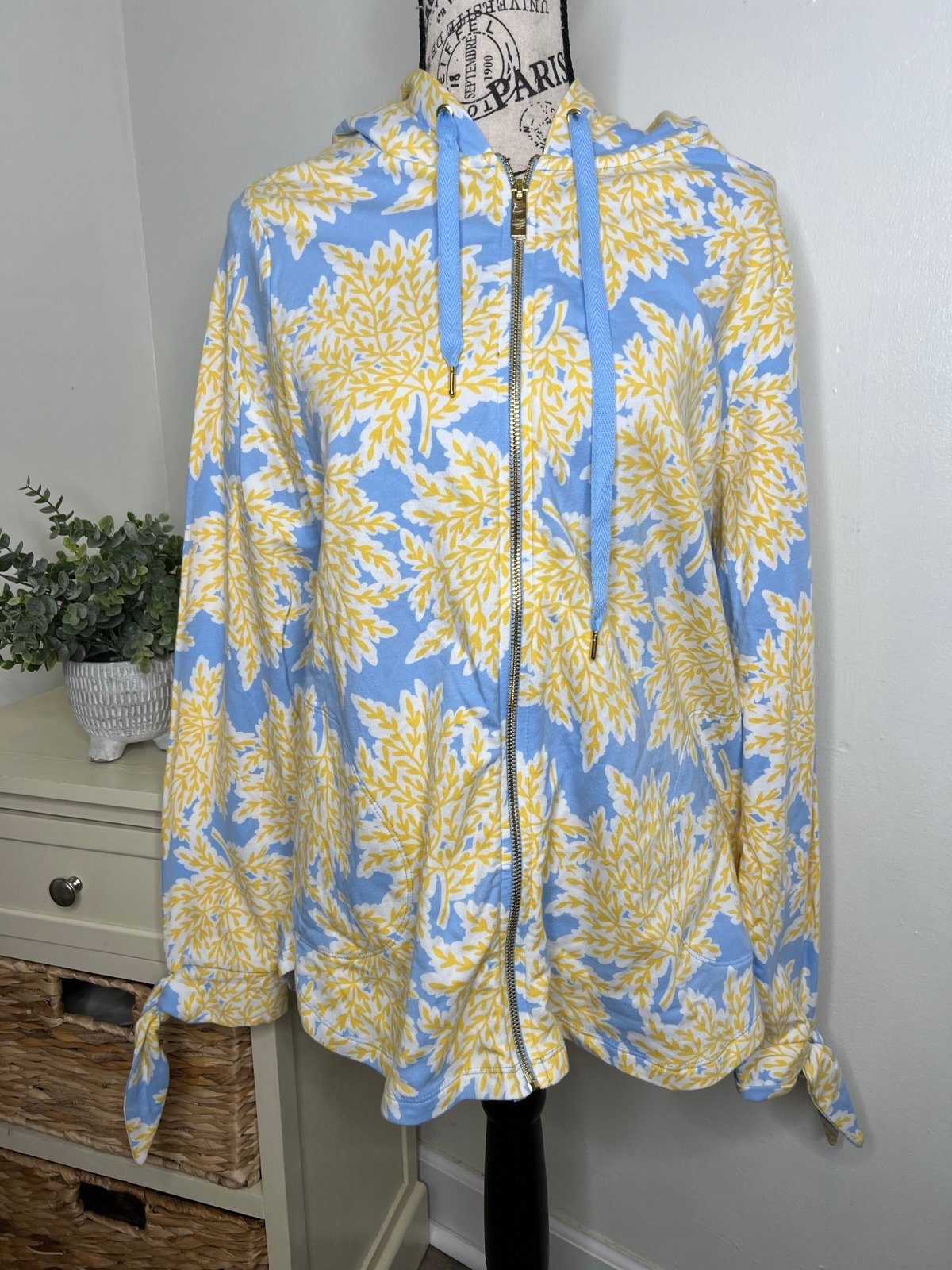Brand New-Crown & Ivy Blue Yellow Floral Cotton Spandex Hoodie