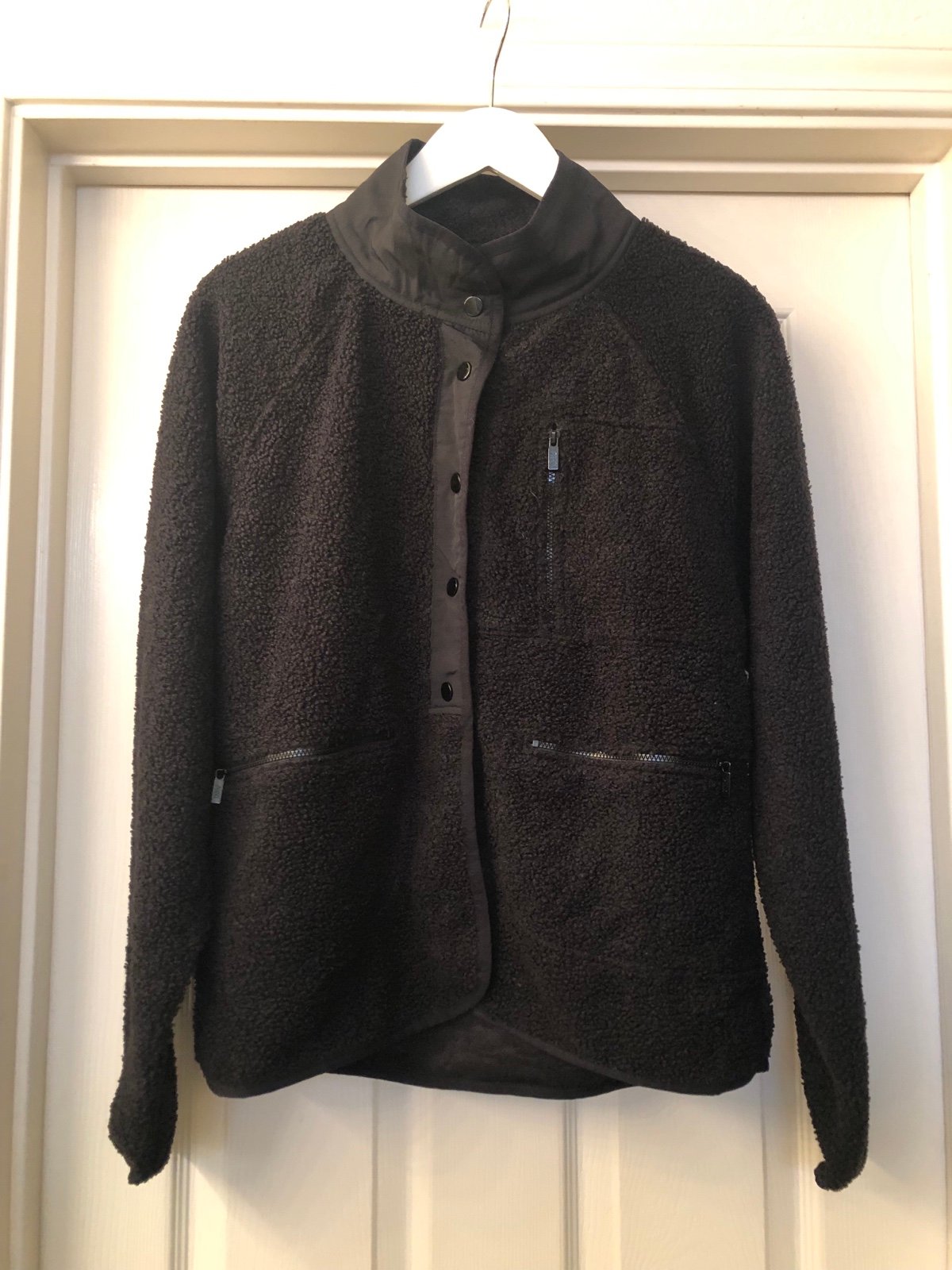 Sherpa snap closure shacket by PINK