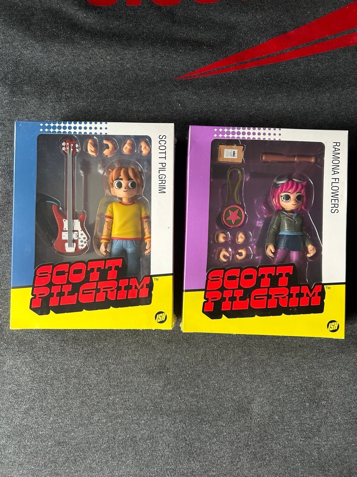 Bottleneck Gallery Scott Pilgrim and Ramona Flowers figures