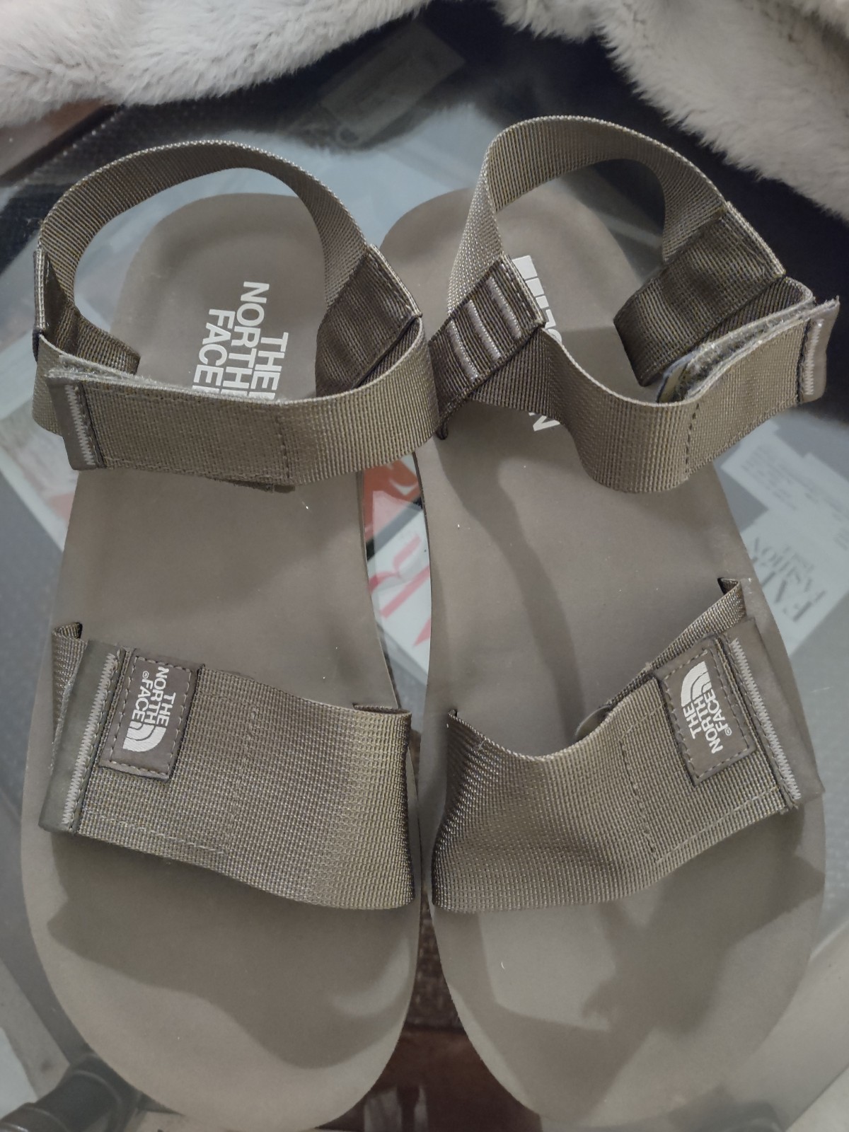 northface sandals