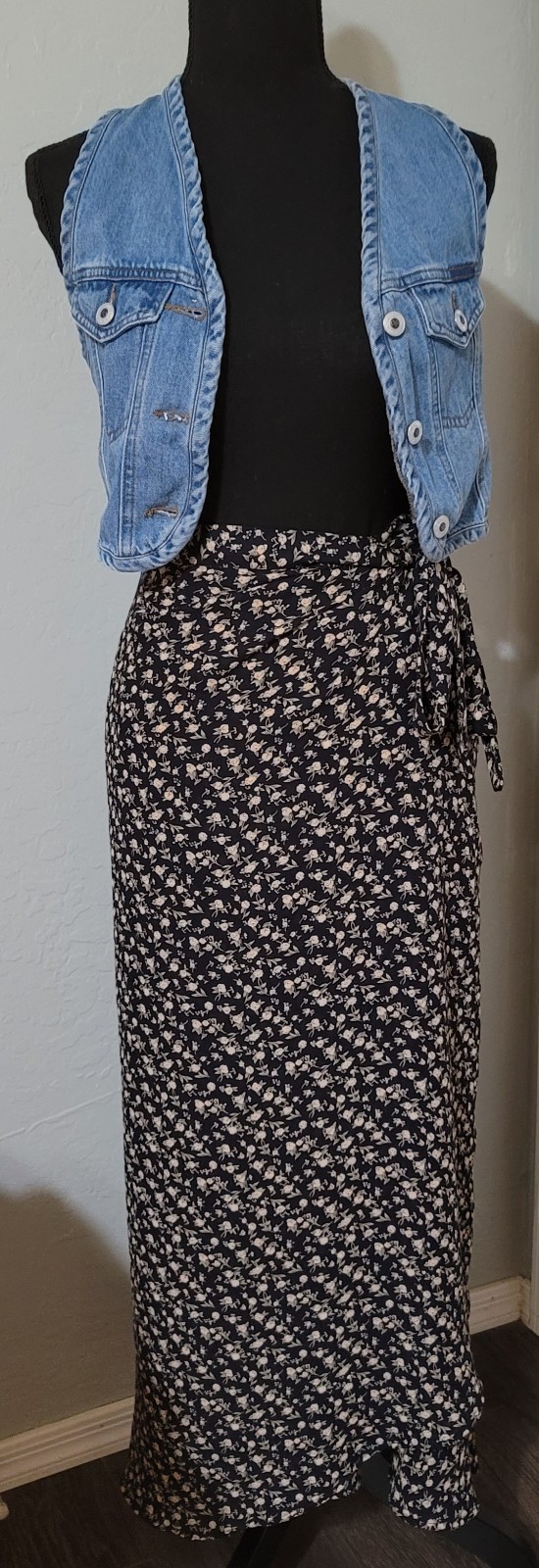 Express 90's Maxi floral wrap skirt - Selena Style