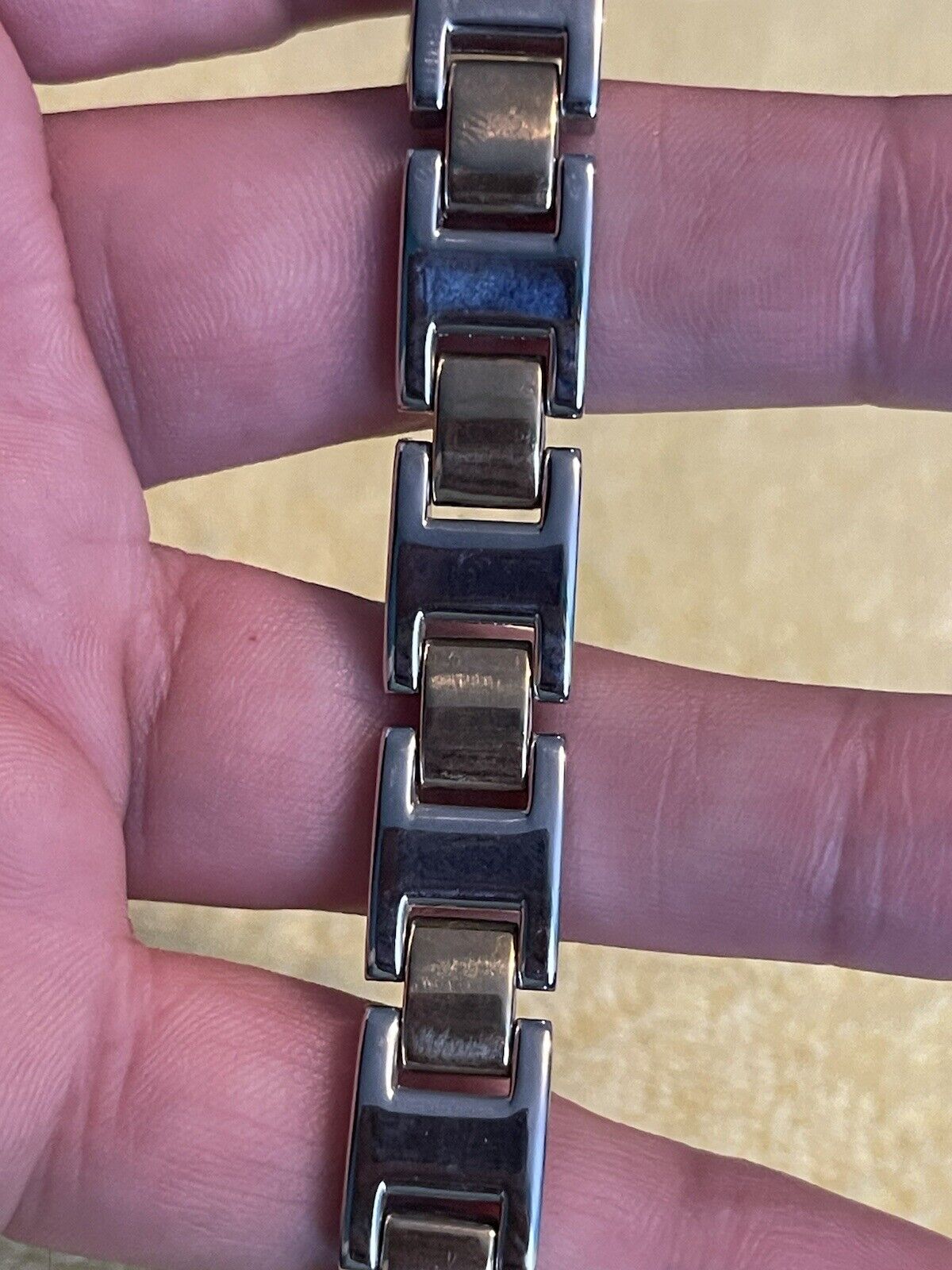 mans bracelet 2 Tone Gold , Silver Color Unbranded 8 Inches Long