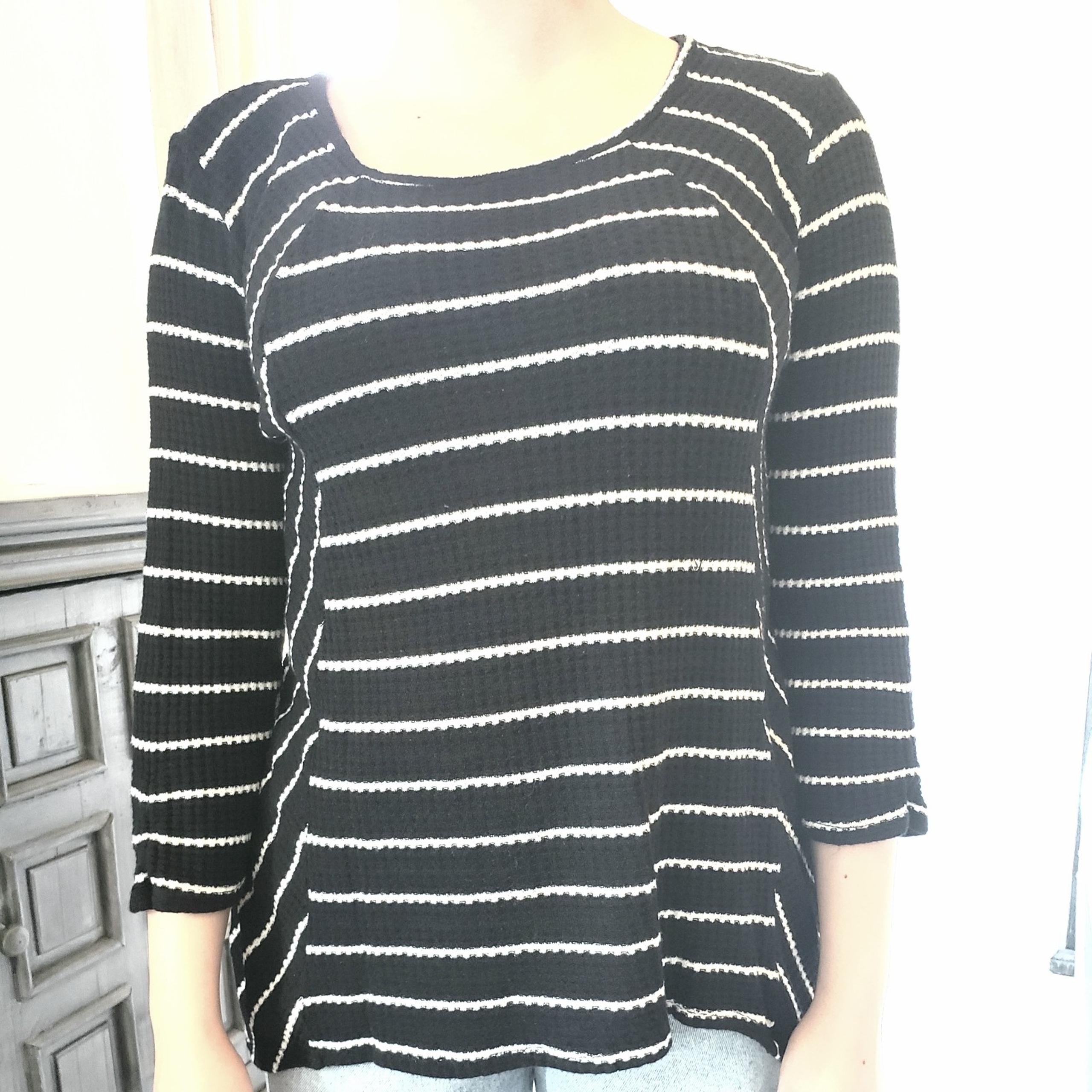 3/4 length knit sweater - New Directions