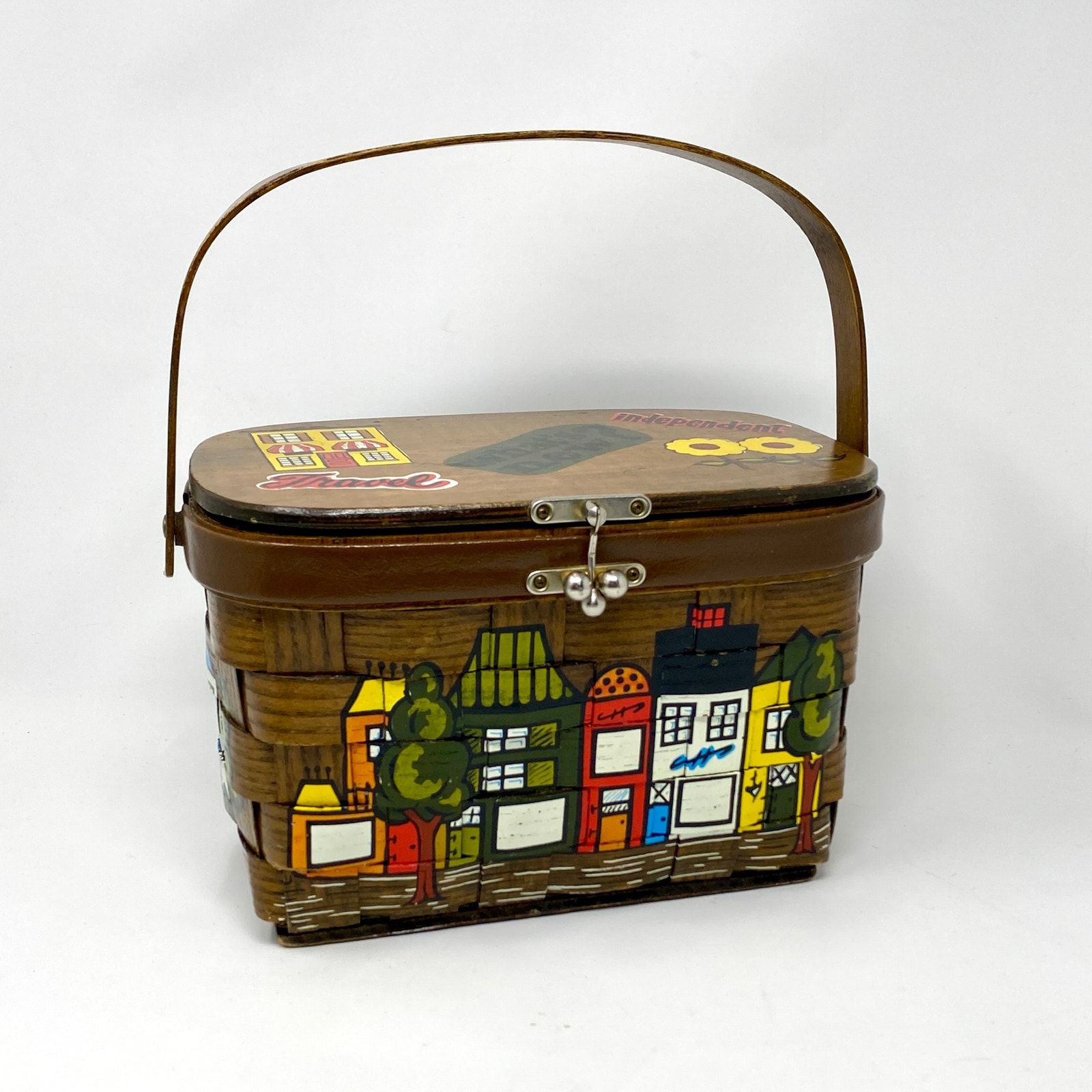 Vintage Caro Nan signed wood basket handbag with metal clasp painted