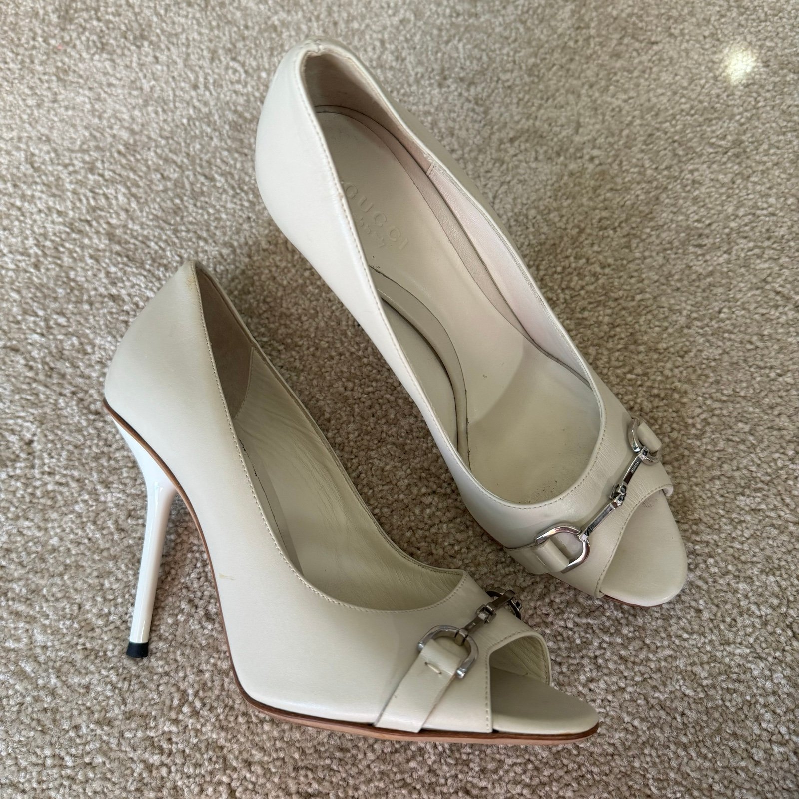Gucci Horsebit Leather Peep Toe Stiletto Pumps Ivory Size 37