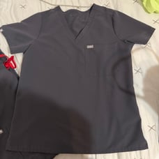 Figs scrubs