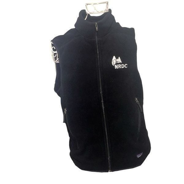 EXCELLENT CONDITION Patagonia Synchilla Fleece Vest Black NRDC Embroidered Men's