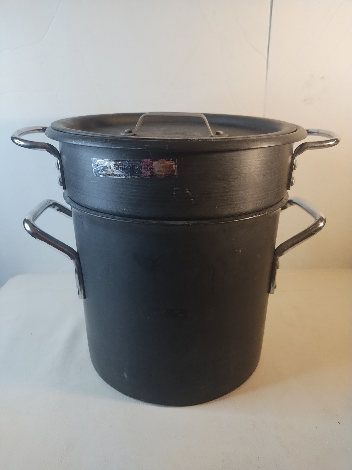 VTG CALPHALON COMMERCIAL 8 Quart Stock Pot, Strainer, 808 w/Lid Aluminum USA