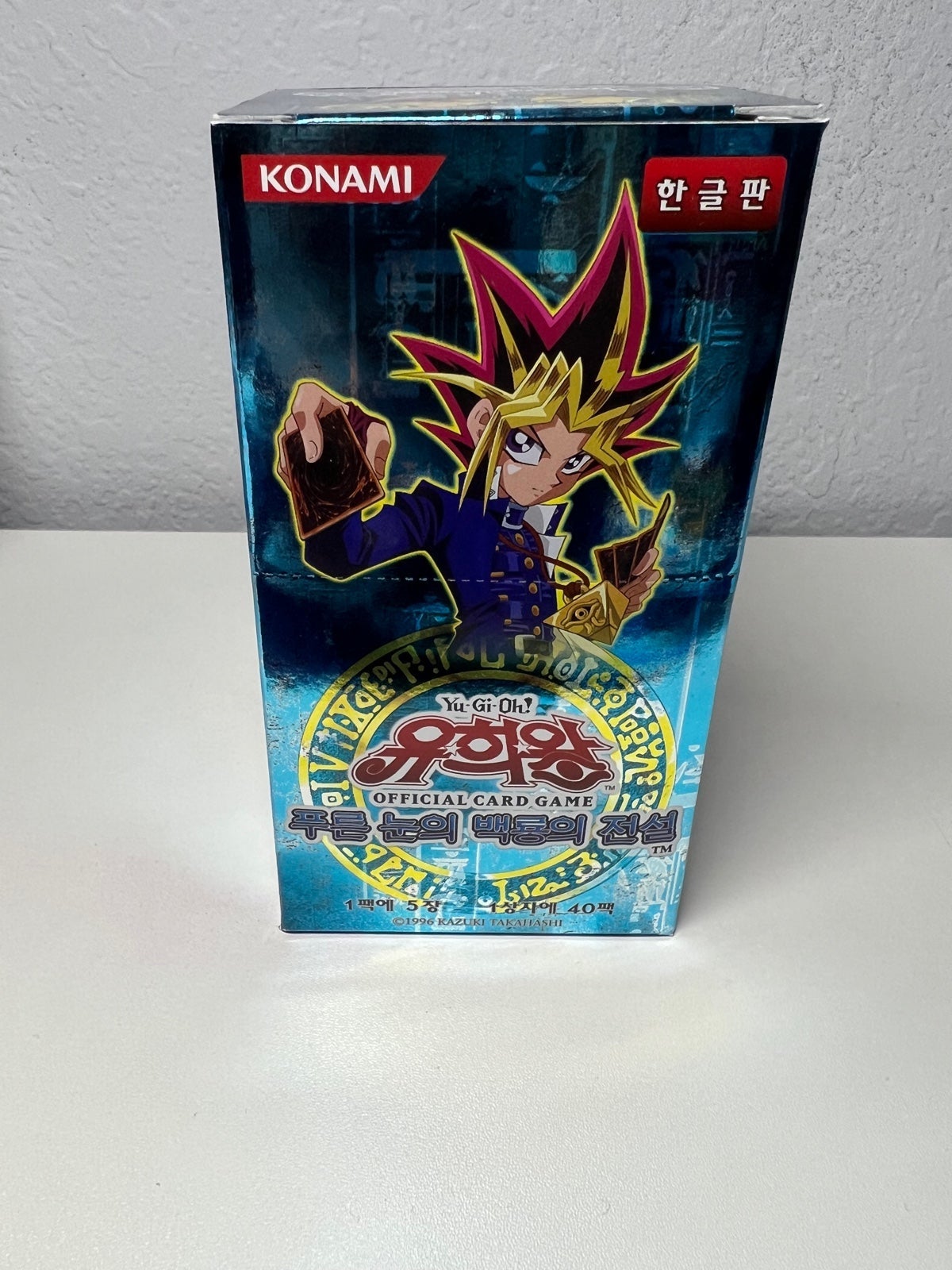 2003 Yugioh legend of blue eyes unopened booster box 40 seal packs